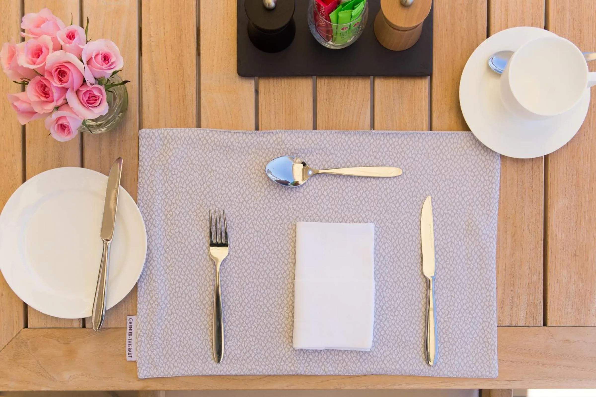 Restaurant/places to eat in Compass House Boutique Hotel - Adults Only