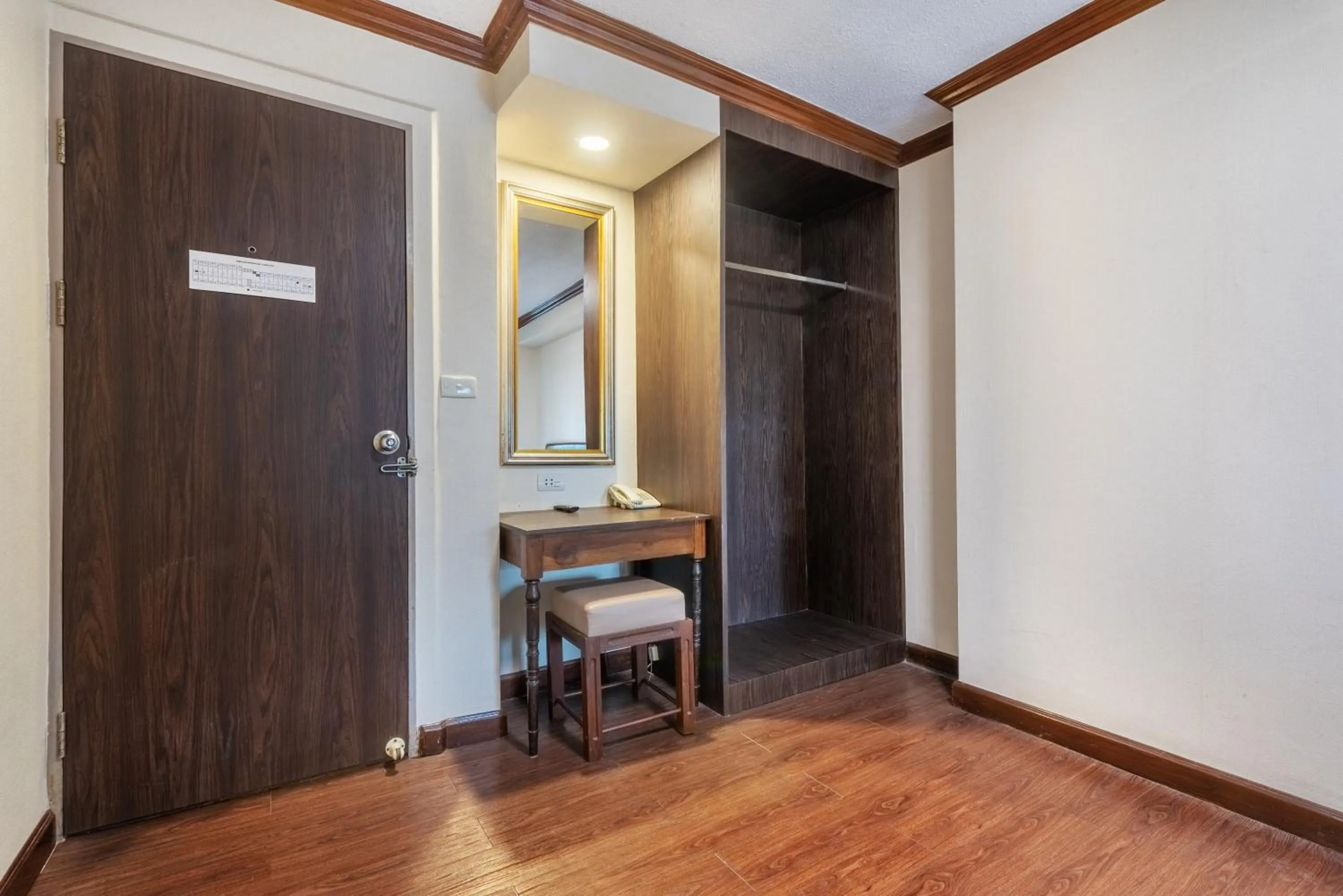 wardrobe in NASA BANGKOK - Airport Rail Link Ramkhamhang