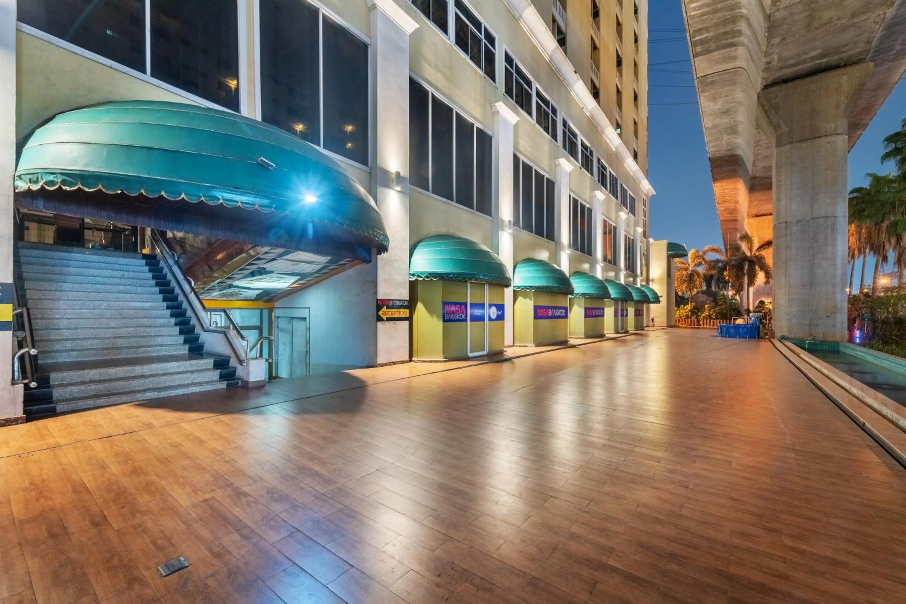 Property building in NASA BANGKOK - Airport Rail Link Ramkhamhang