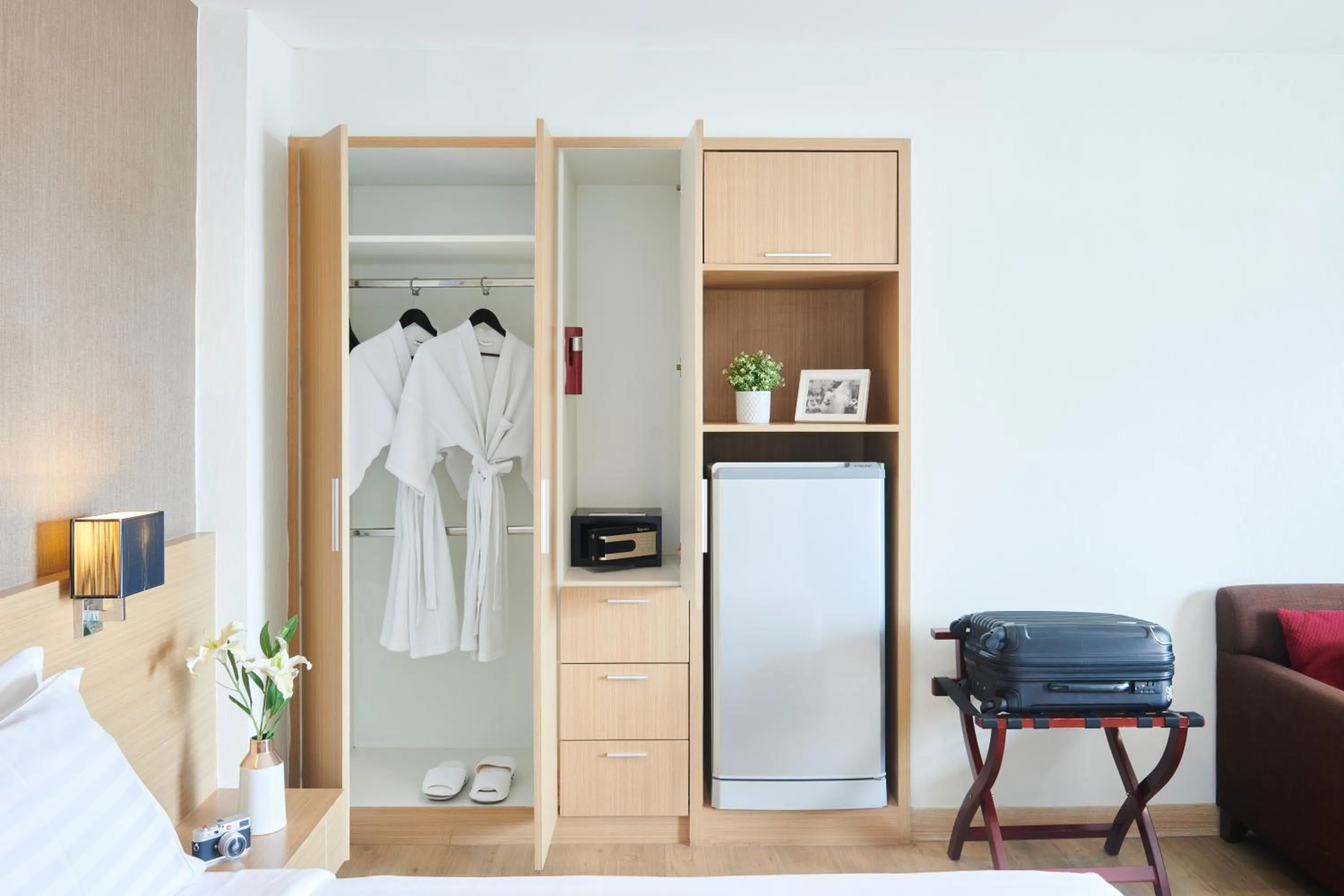 wardrobe in Adelphi Pattaya