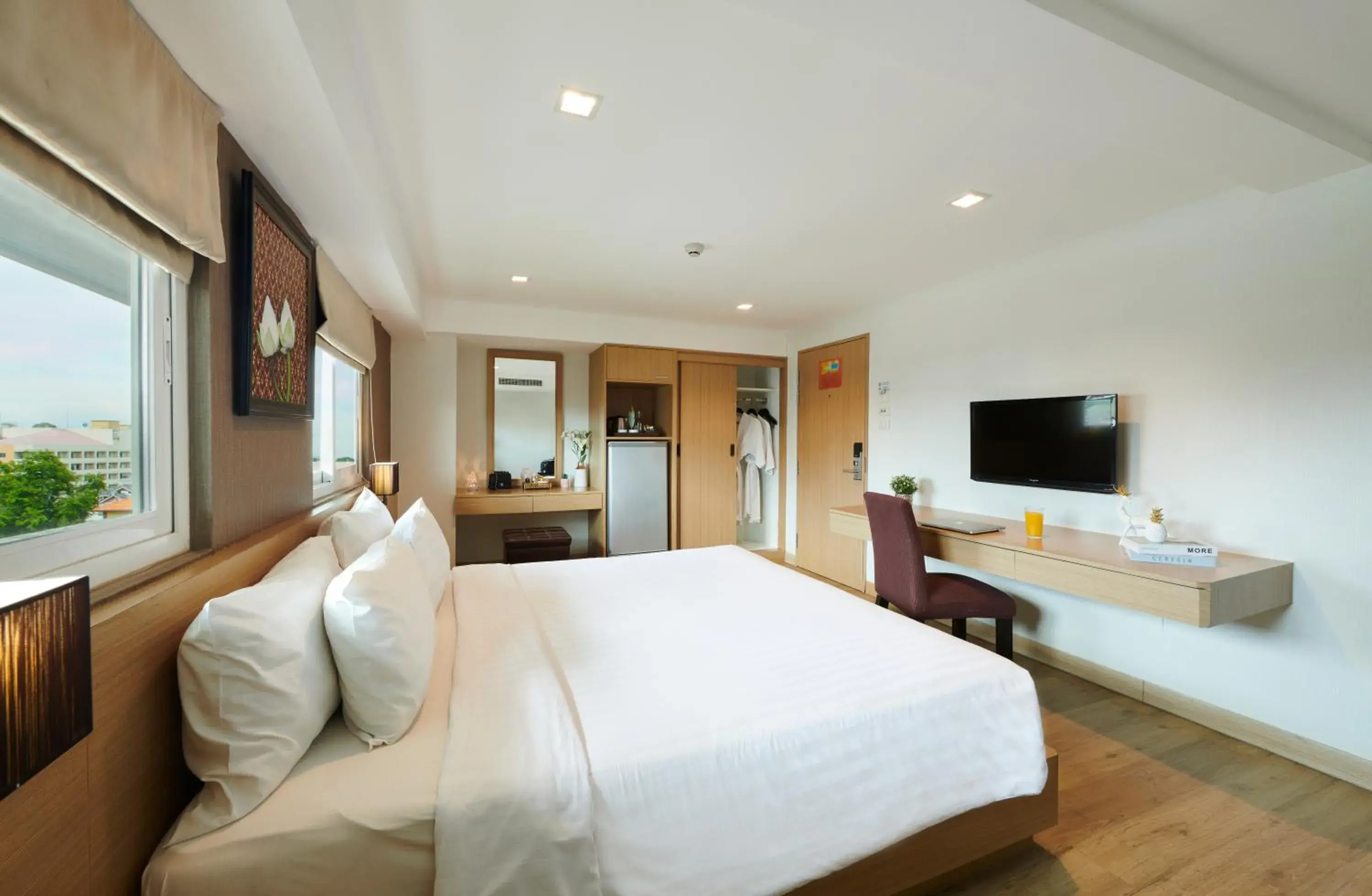 Bedroom, Bed in Adelphi Pattaya Bedroom, Bed in Adelphi Pattaya