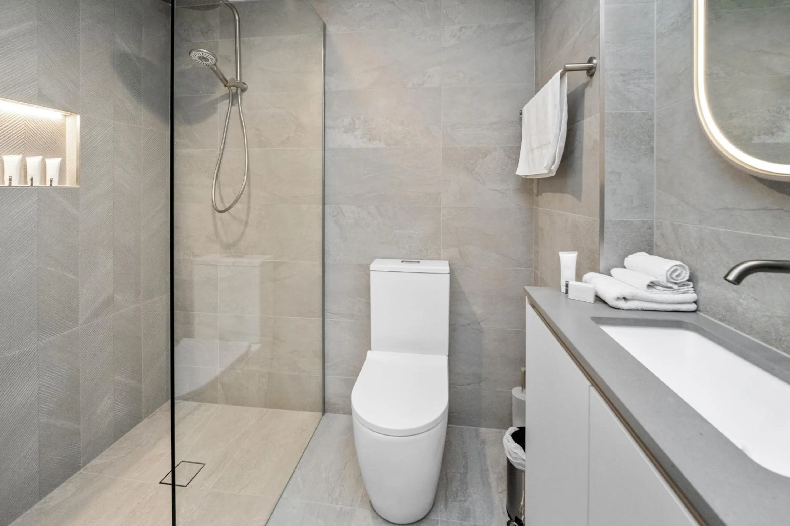 Bay Royal Apartments