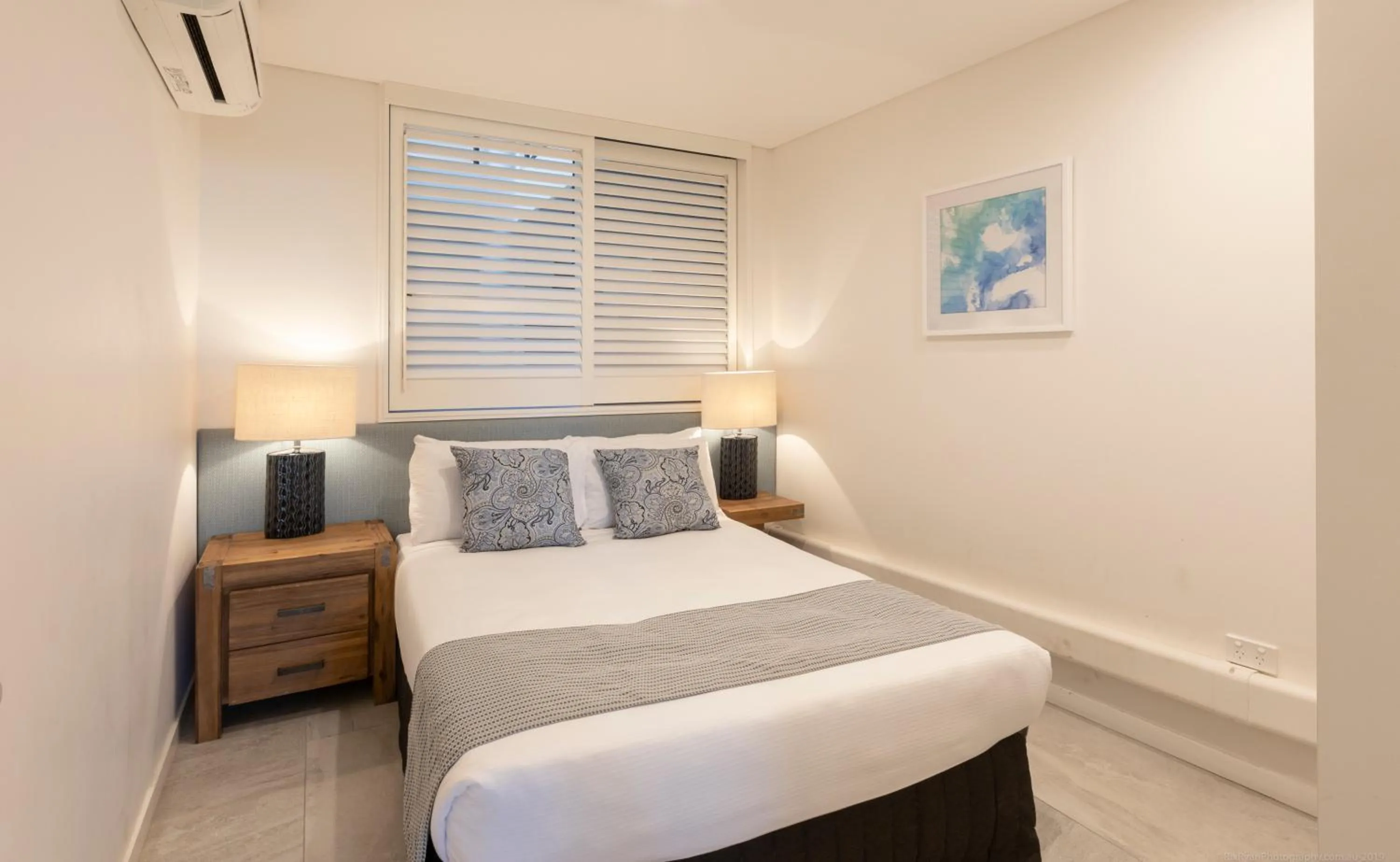 Bedroom, Bed in Bay Royal Apartments