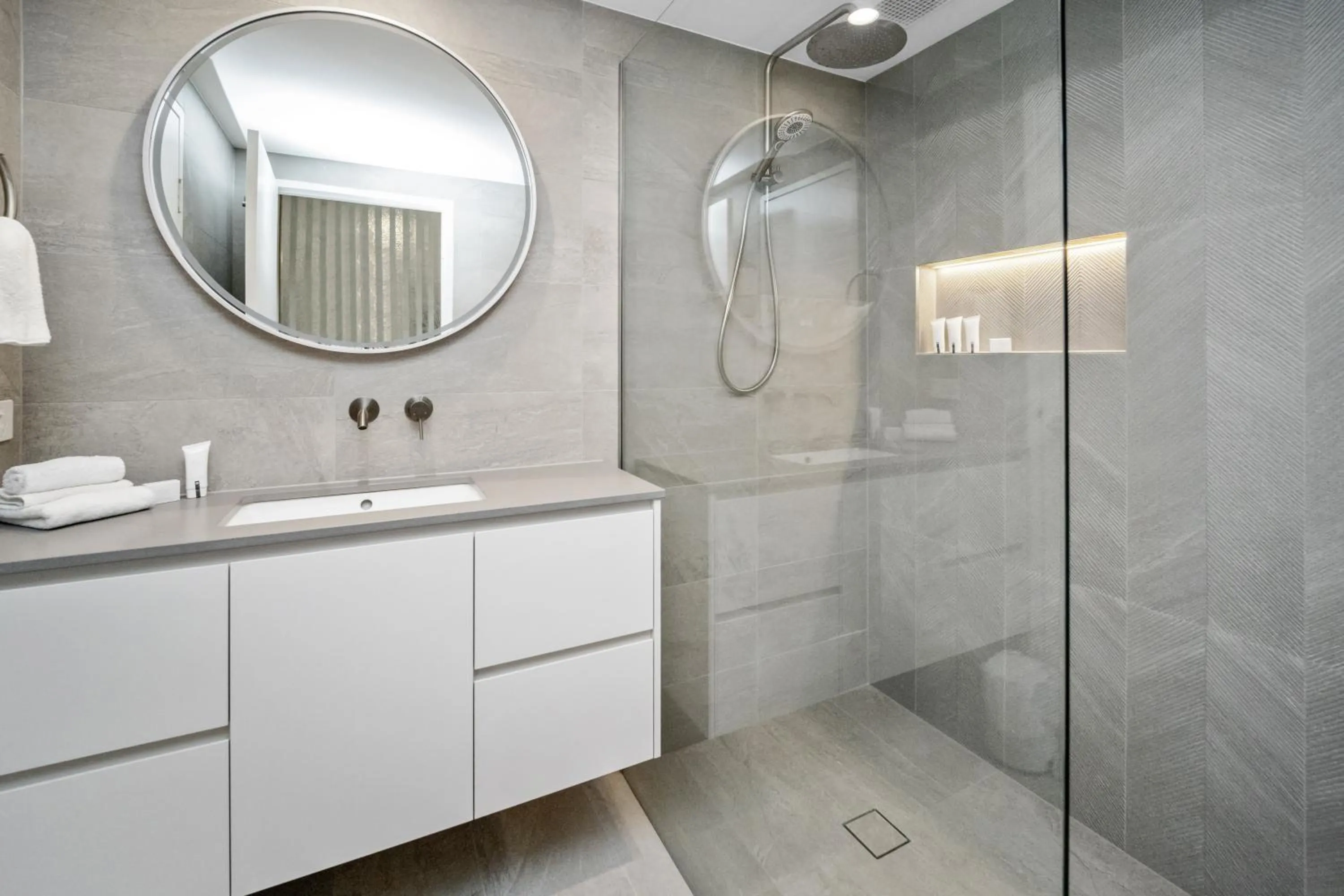 Bay Royal Apartments