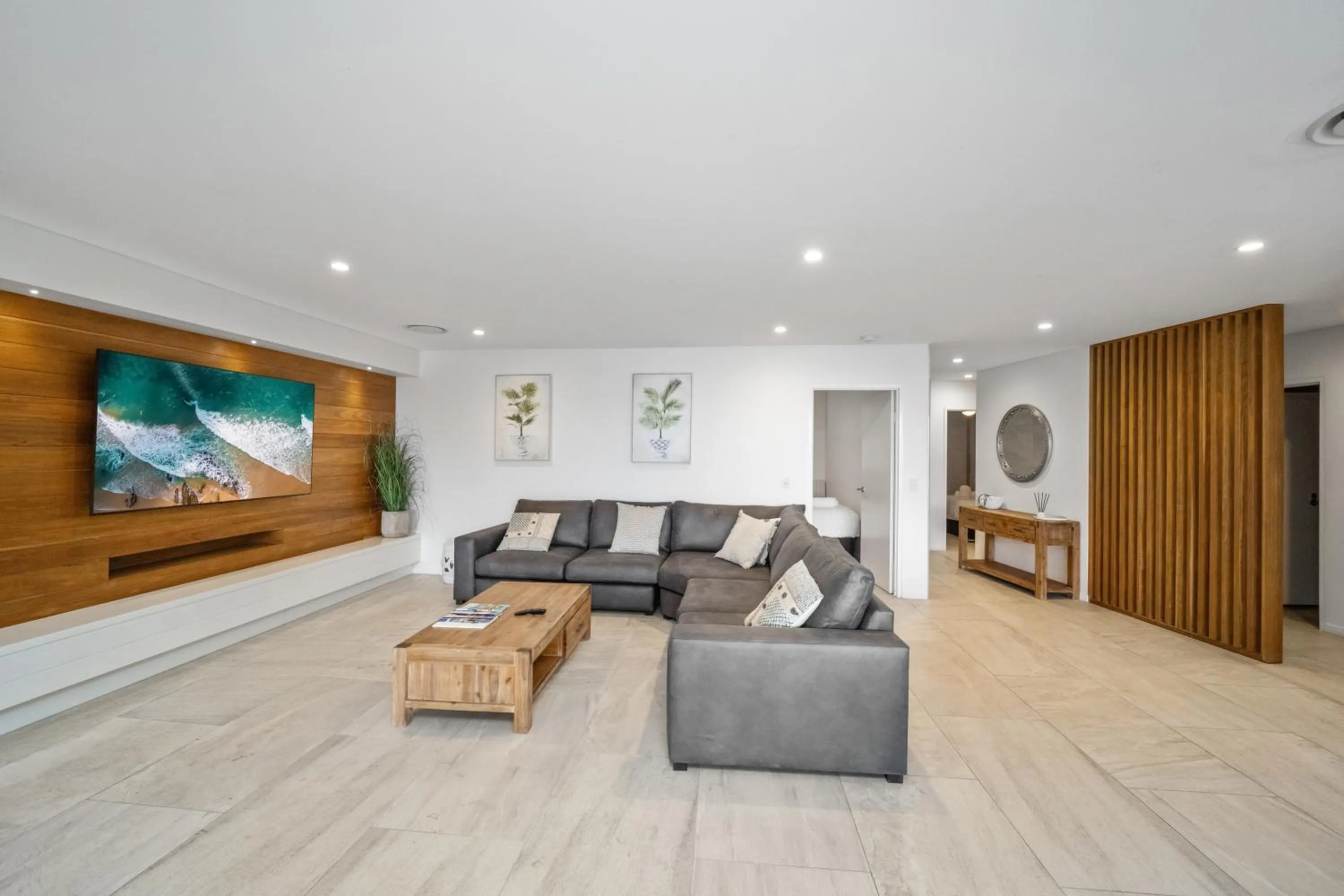 Bay Royal Apartments