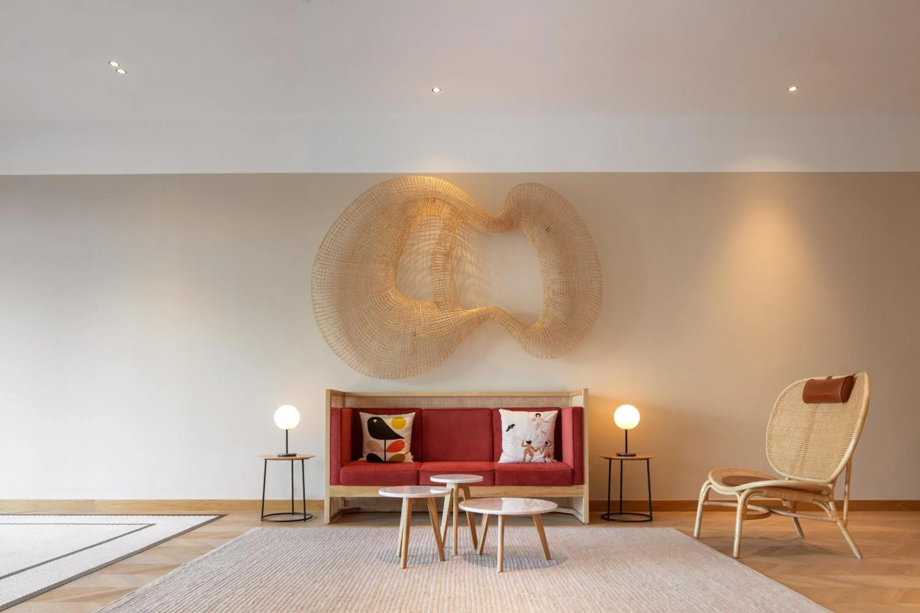 Property building, Bed in Staybridge Suites Dubai Internet City by IHG Property building, Bed in Staybridge Suites Dubai Internet City by IHG