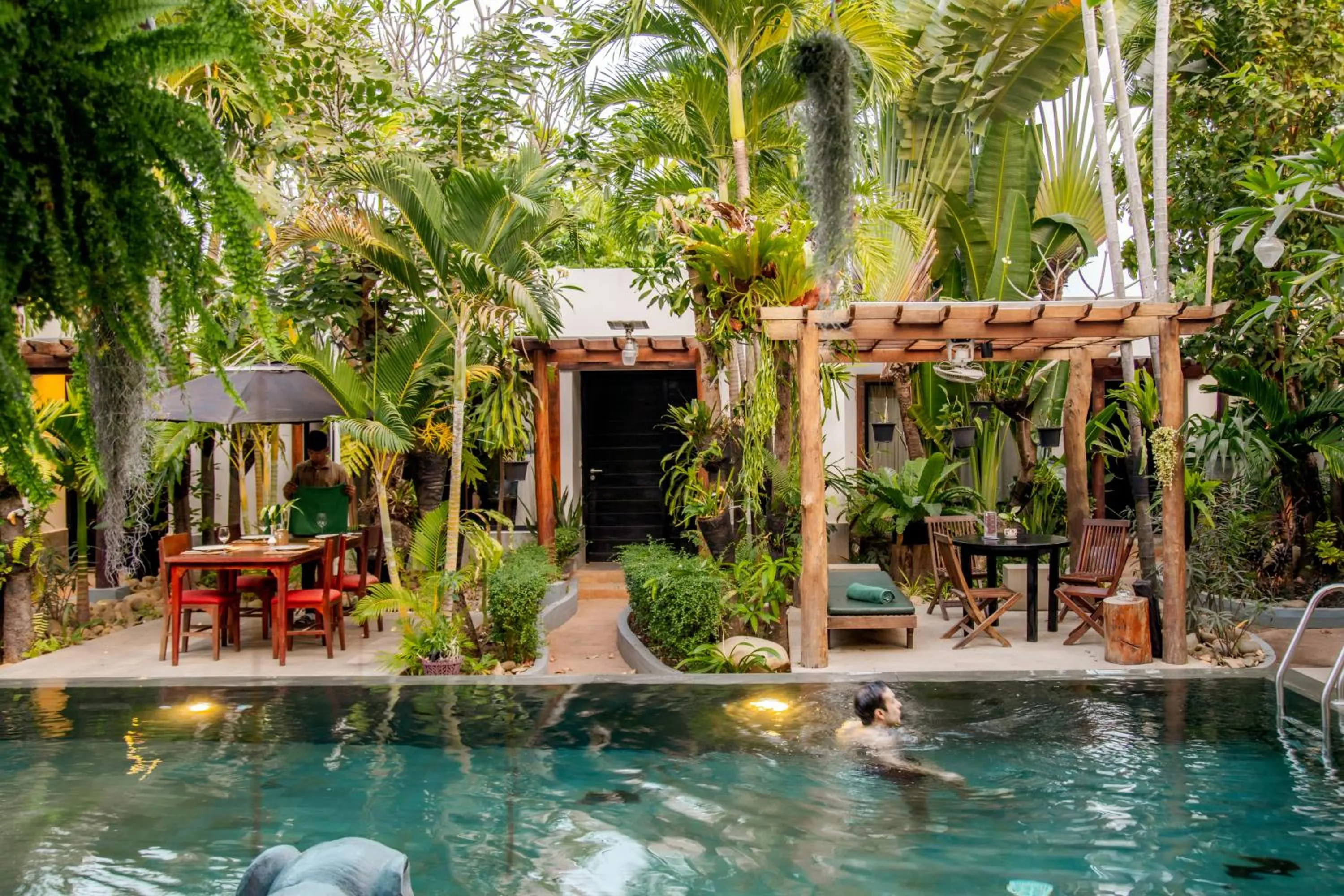 Swimming pool in Bunwin Siem Reap