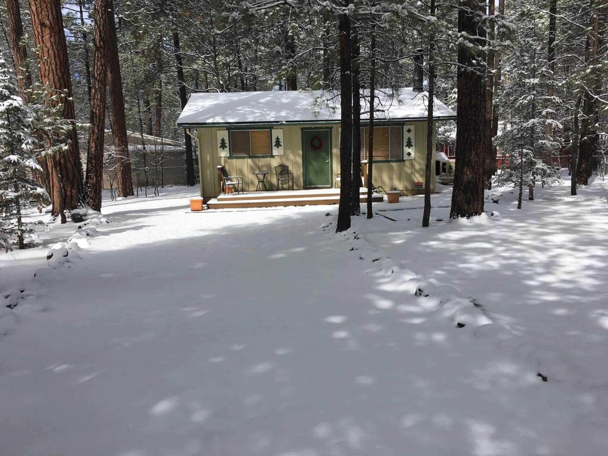 Seating area in Adair Springs Cabin