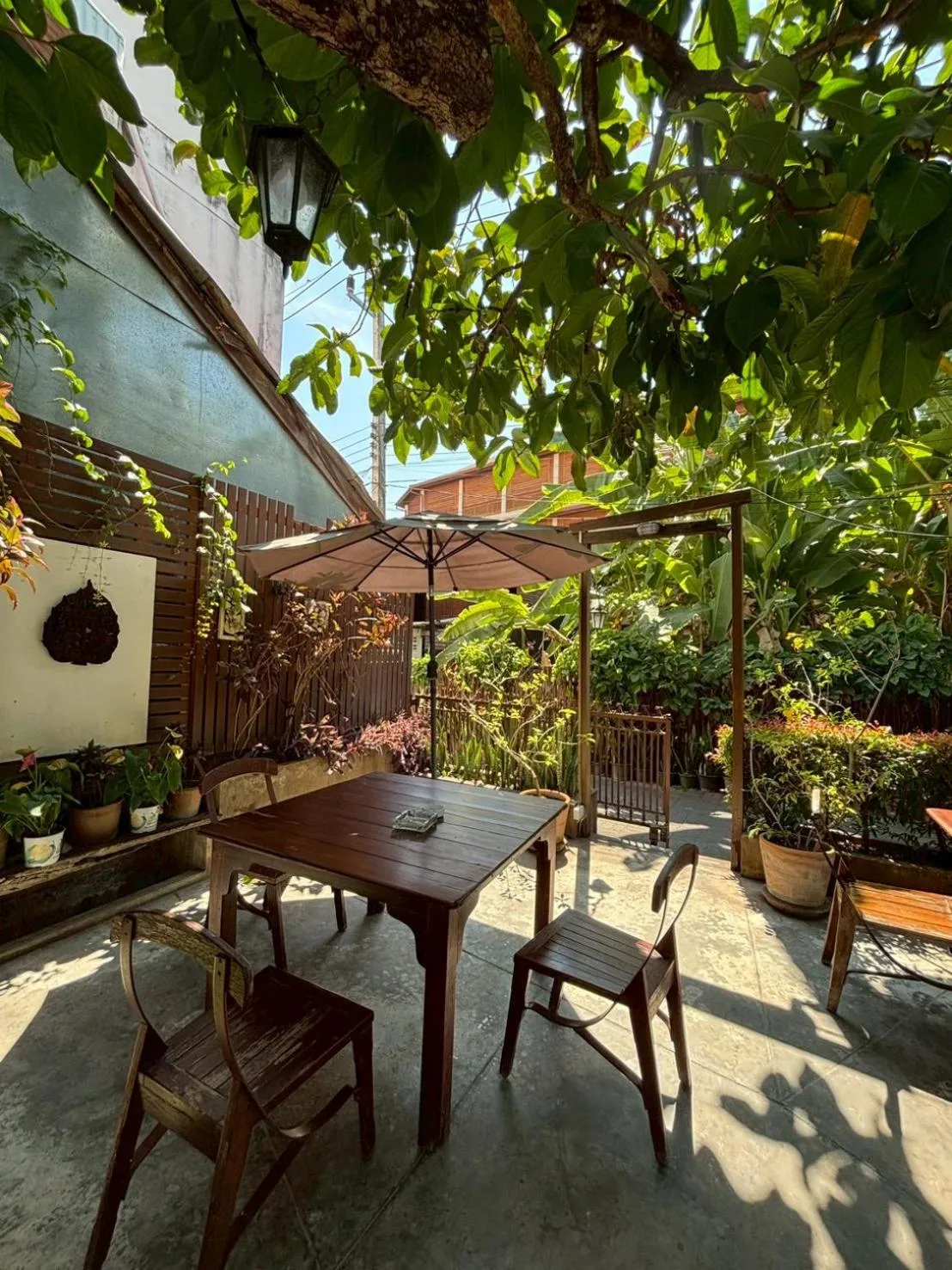 Garden in Yindee Stylish Guesthouse