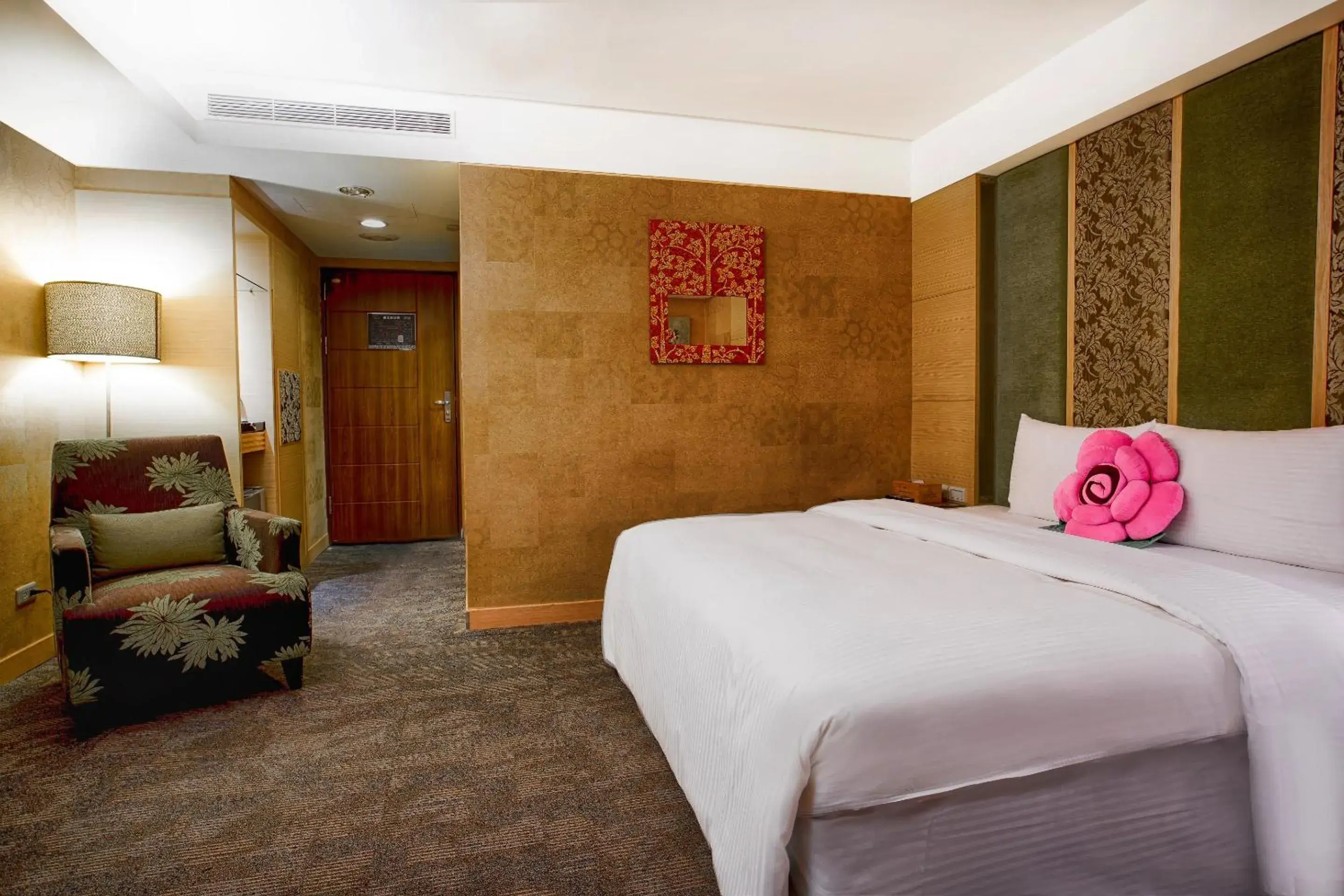 Bed in Cai She Hotel Bed in Cai She Hotel