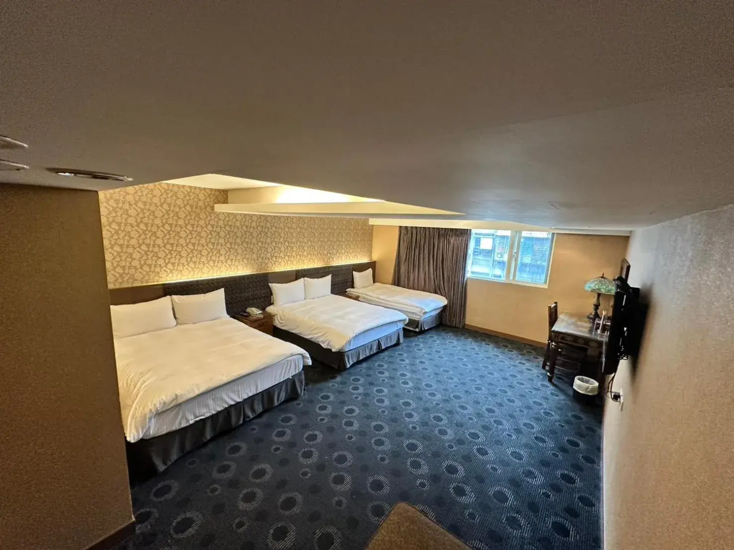 Bed in Cai She Hotel Bed in Cai She Hotel