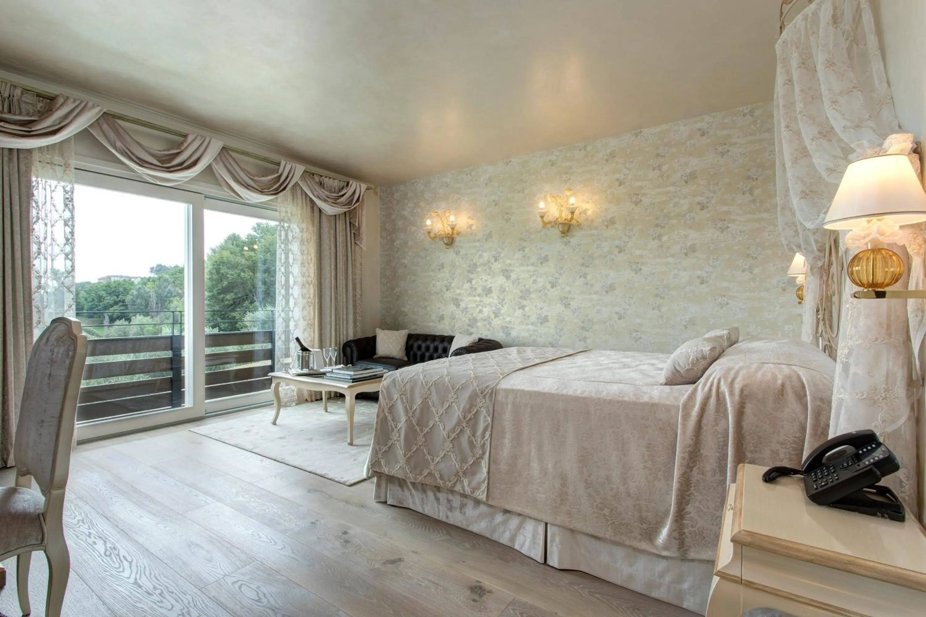 Bedroom in Colonìa Resort