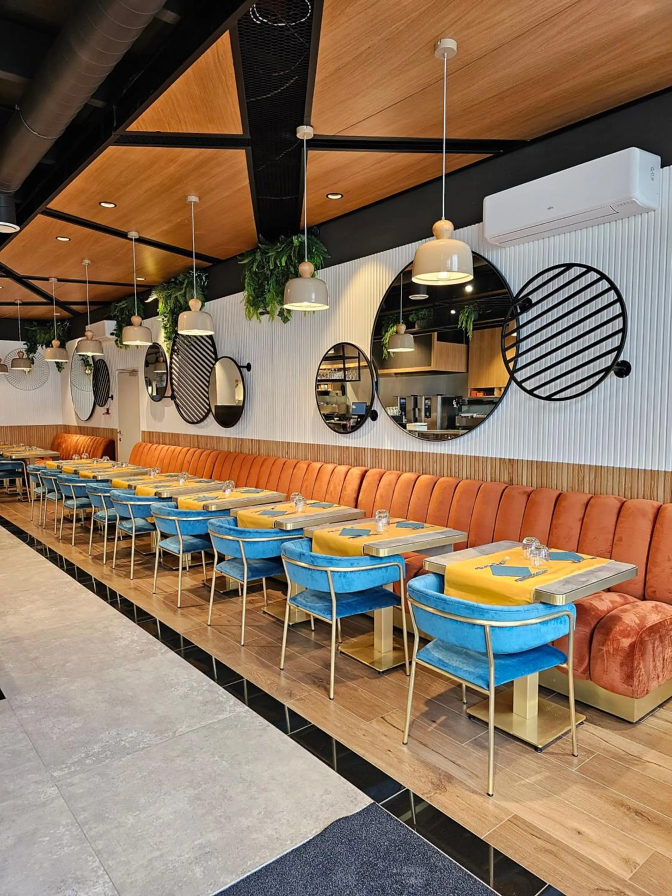 Restaurant/places to eat in Hotel Le Terminus