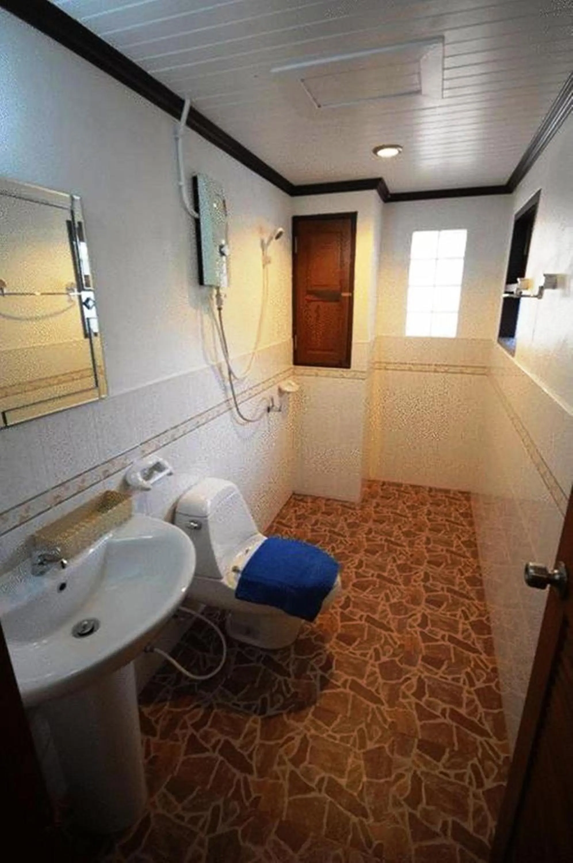 Bathroom in JJ Residence