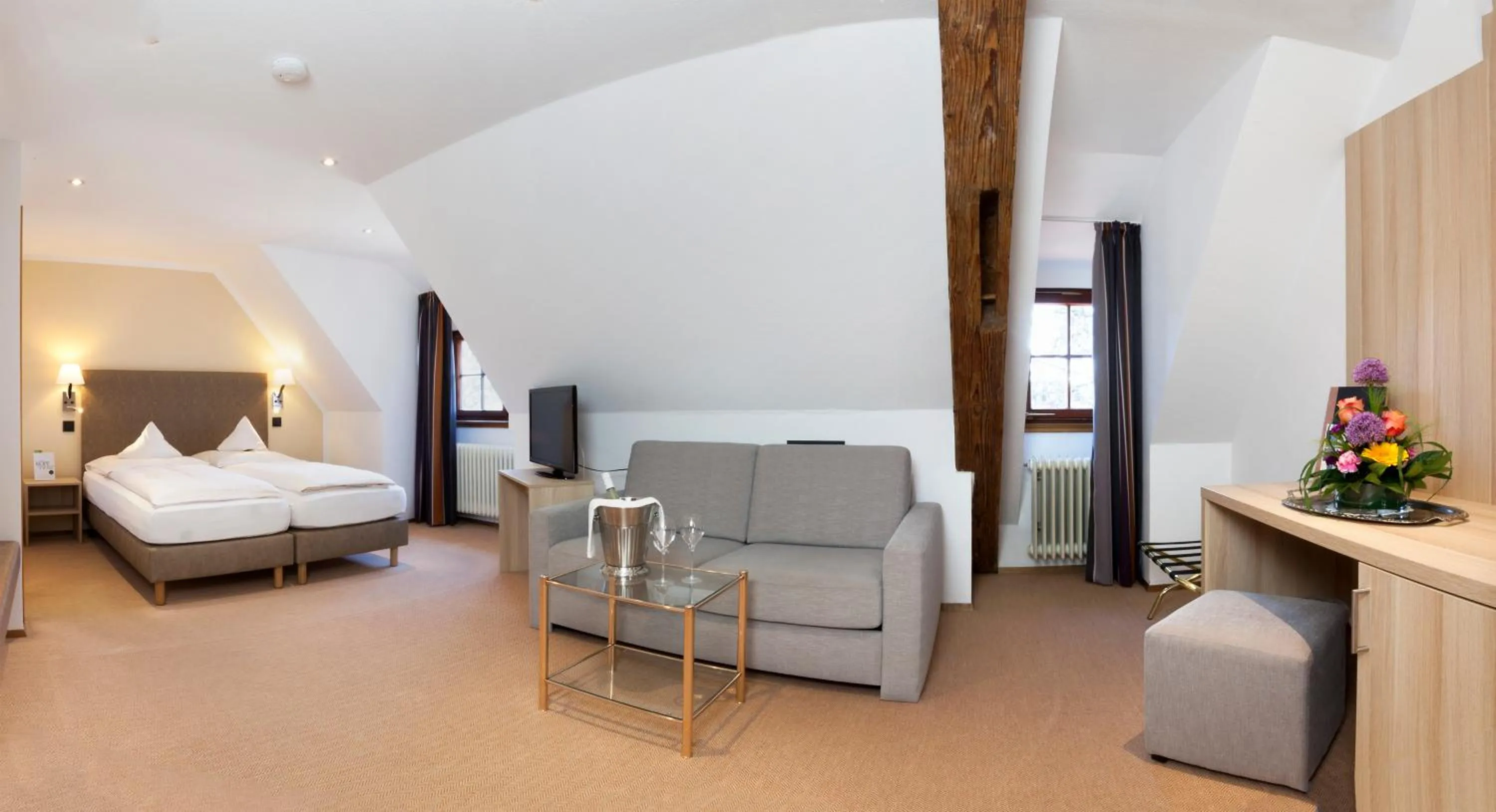 Photo of the whole room, Bed in Romantik Hotel Johanniter-Kreuz