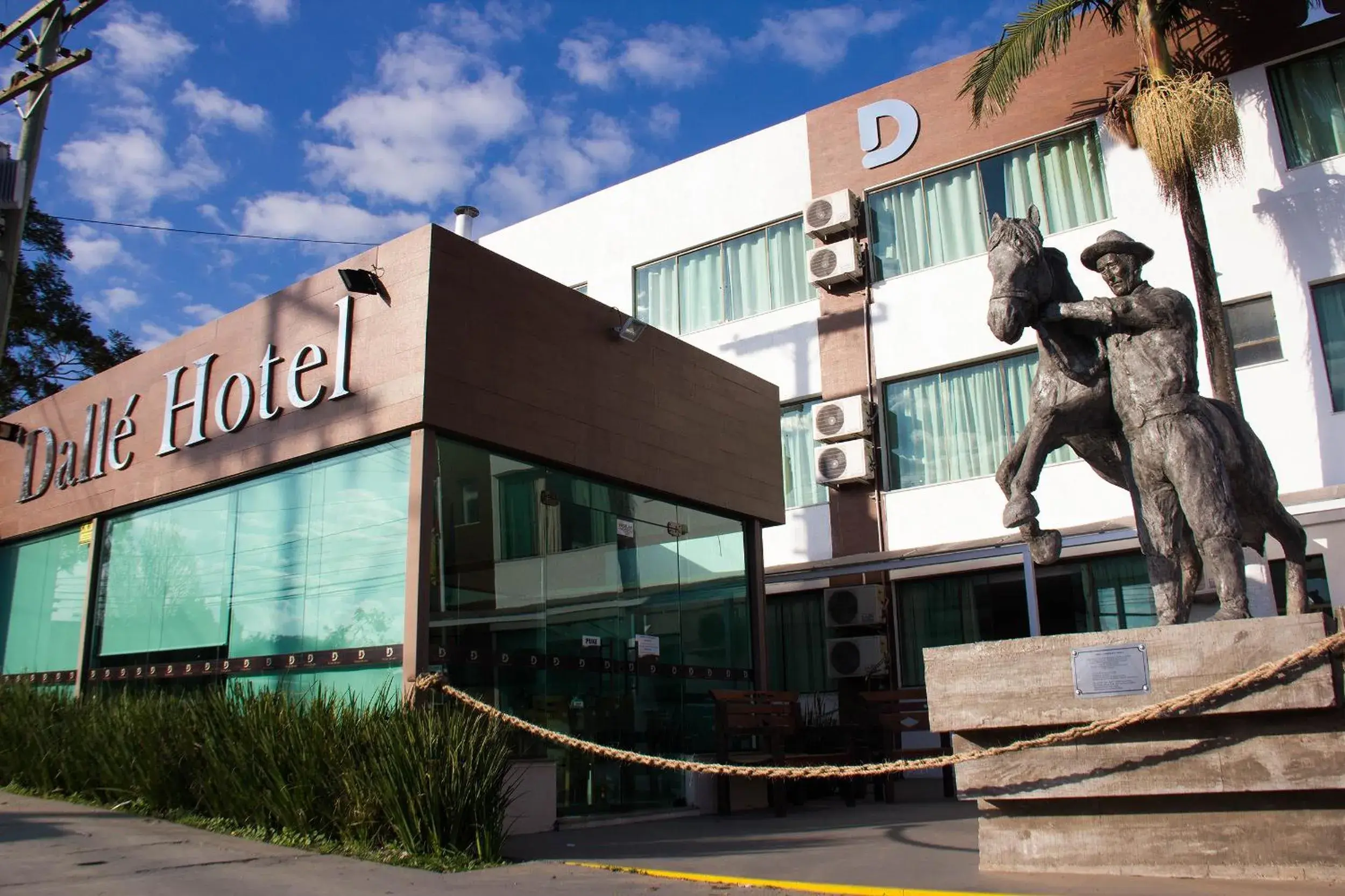 Dalle Hotel Dalle Hotel