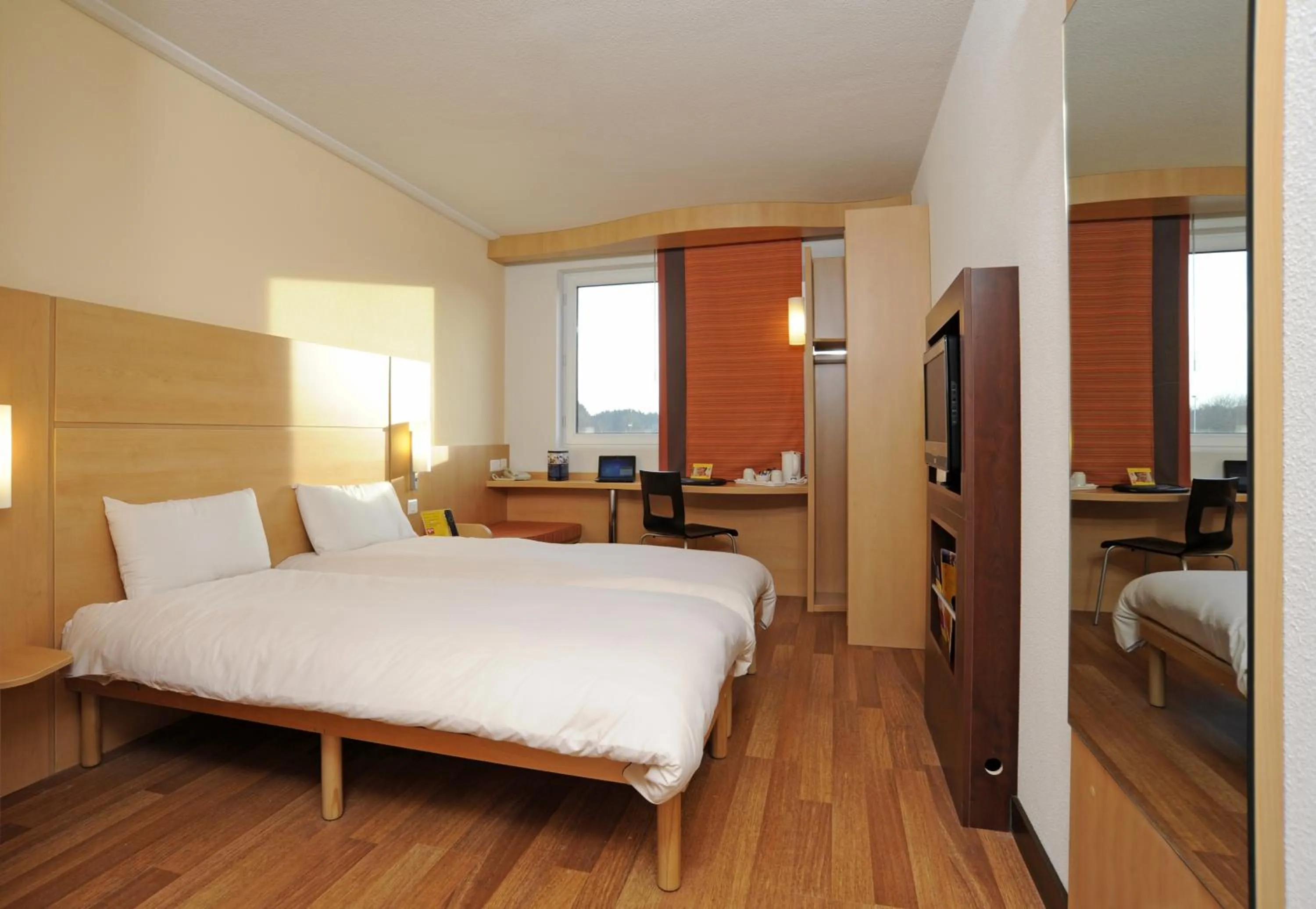 Bed in ibis Gloucester