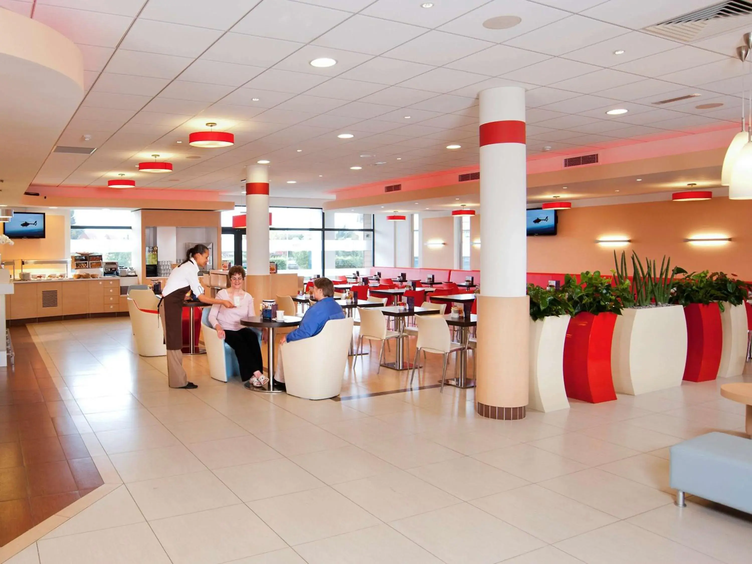 Lounge or bar, Restaurant/Places to Eat in ibis Gloucester