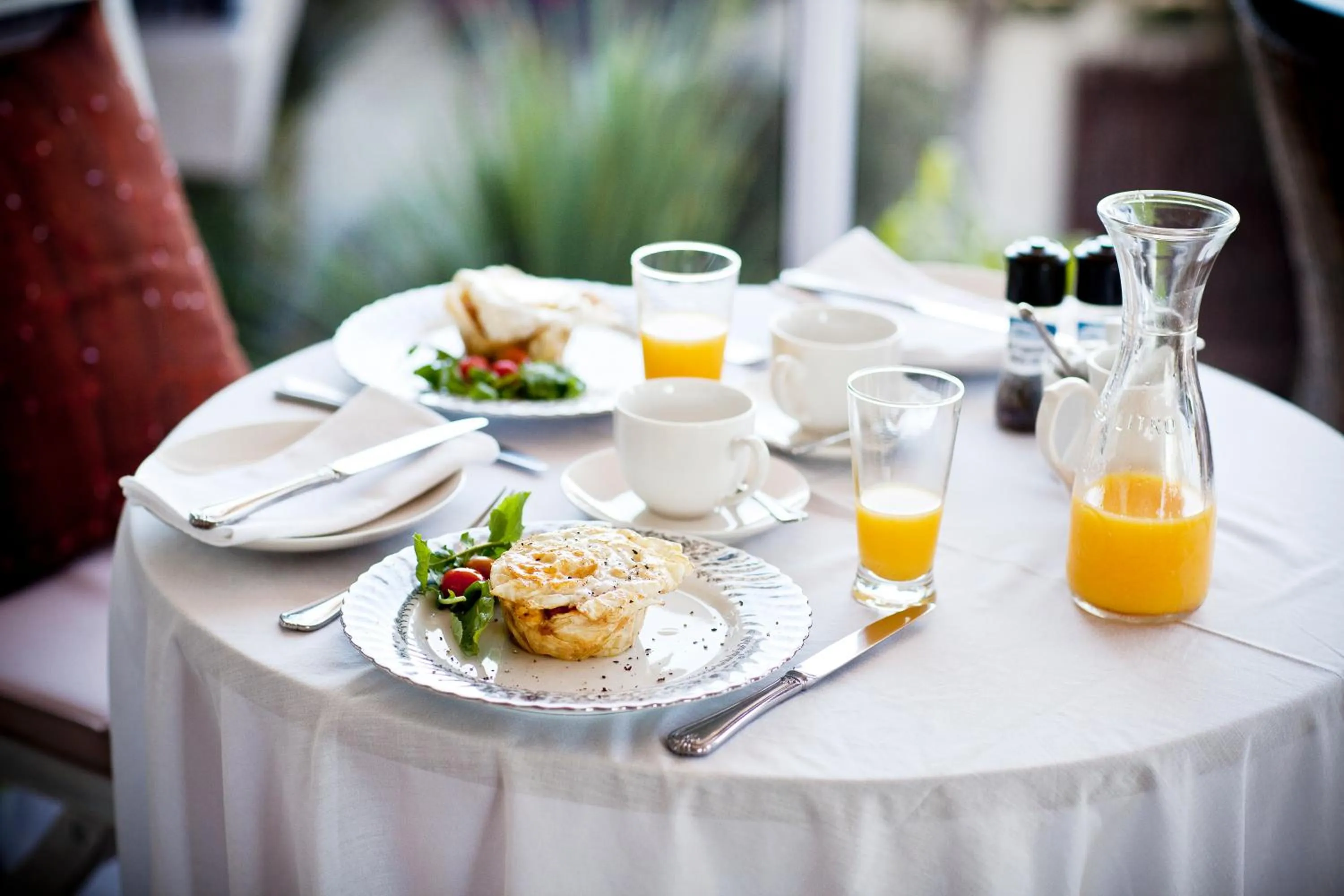 Food and drinks in Le Mahi Guest House