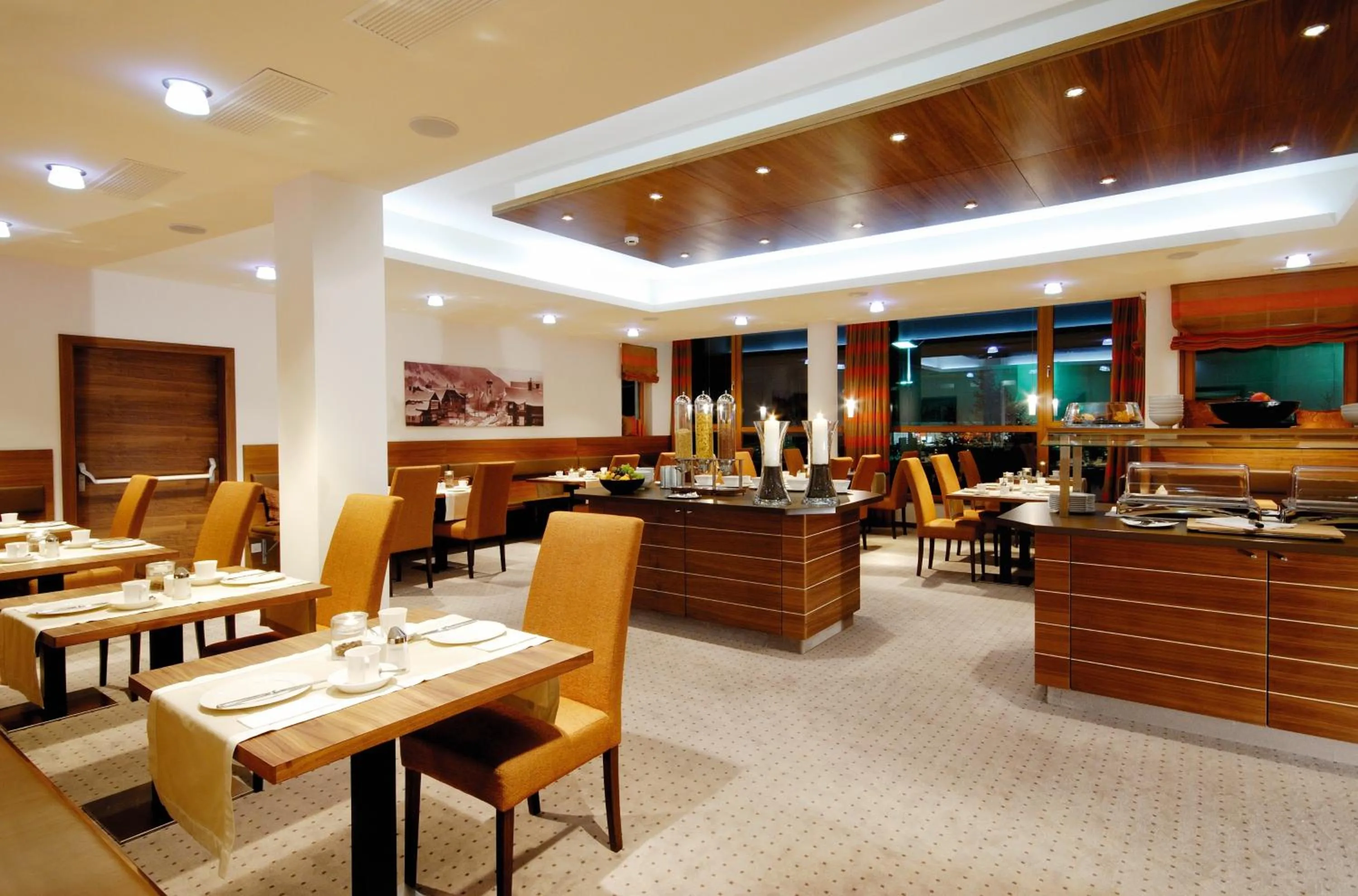 Restaurant/places to eat in Hotel Rundeck
