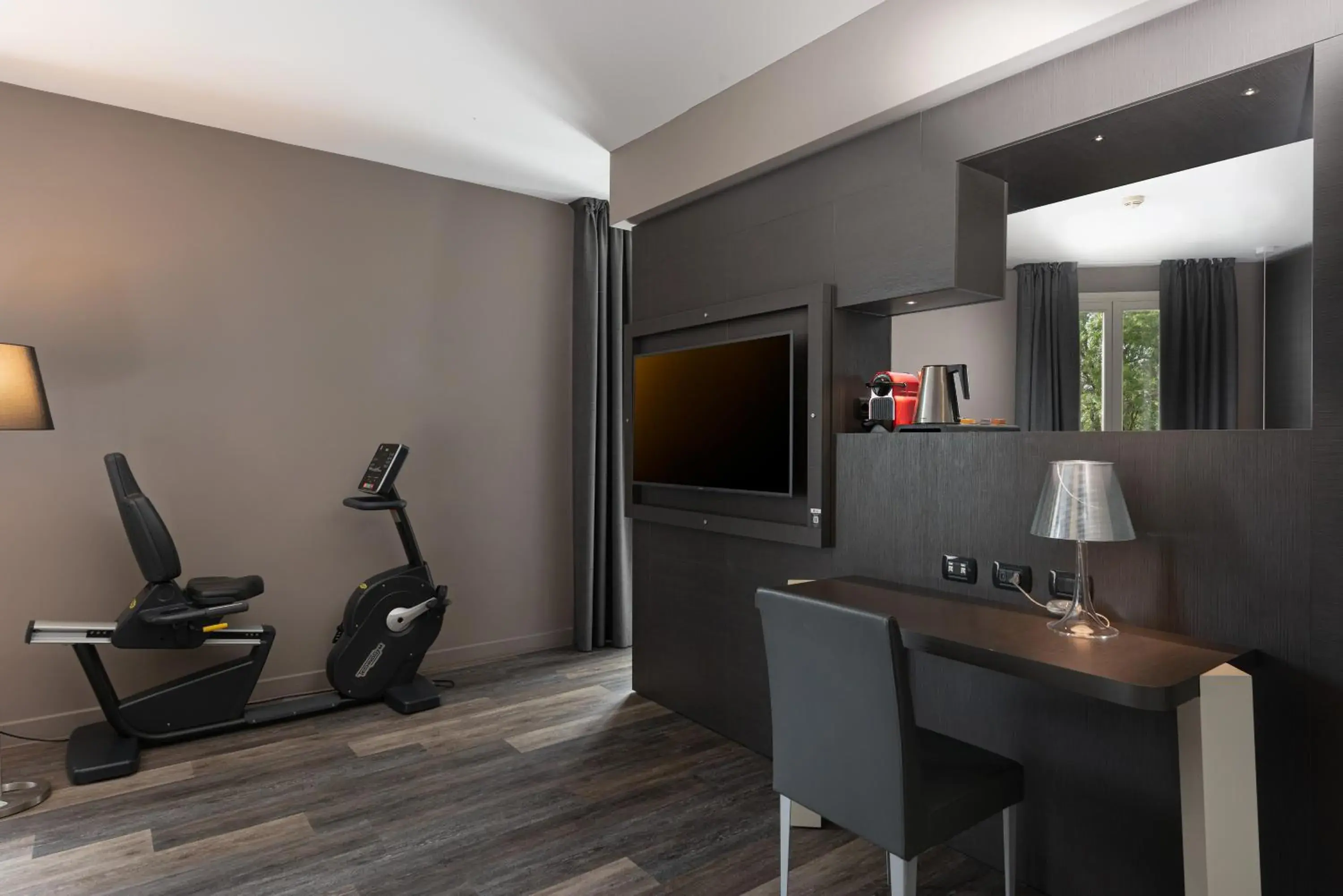 Family Suite in Maranello Palace Family Suite in Maranello Palace