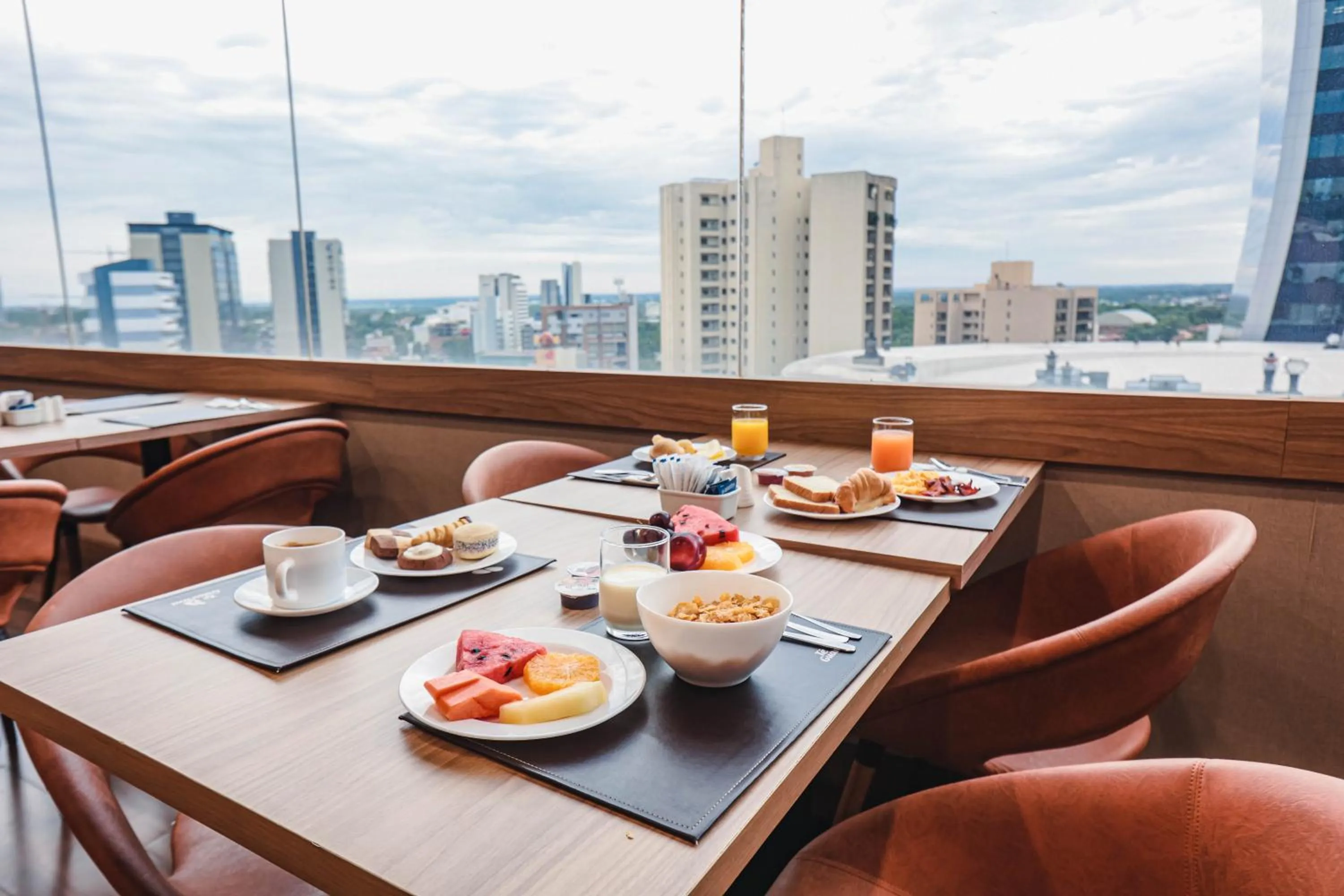 Food in Paseo La Galería Hotel & Suites