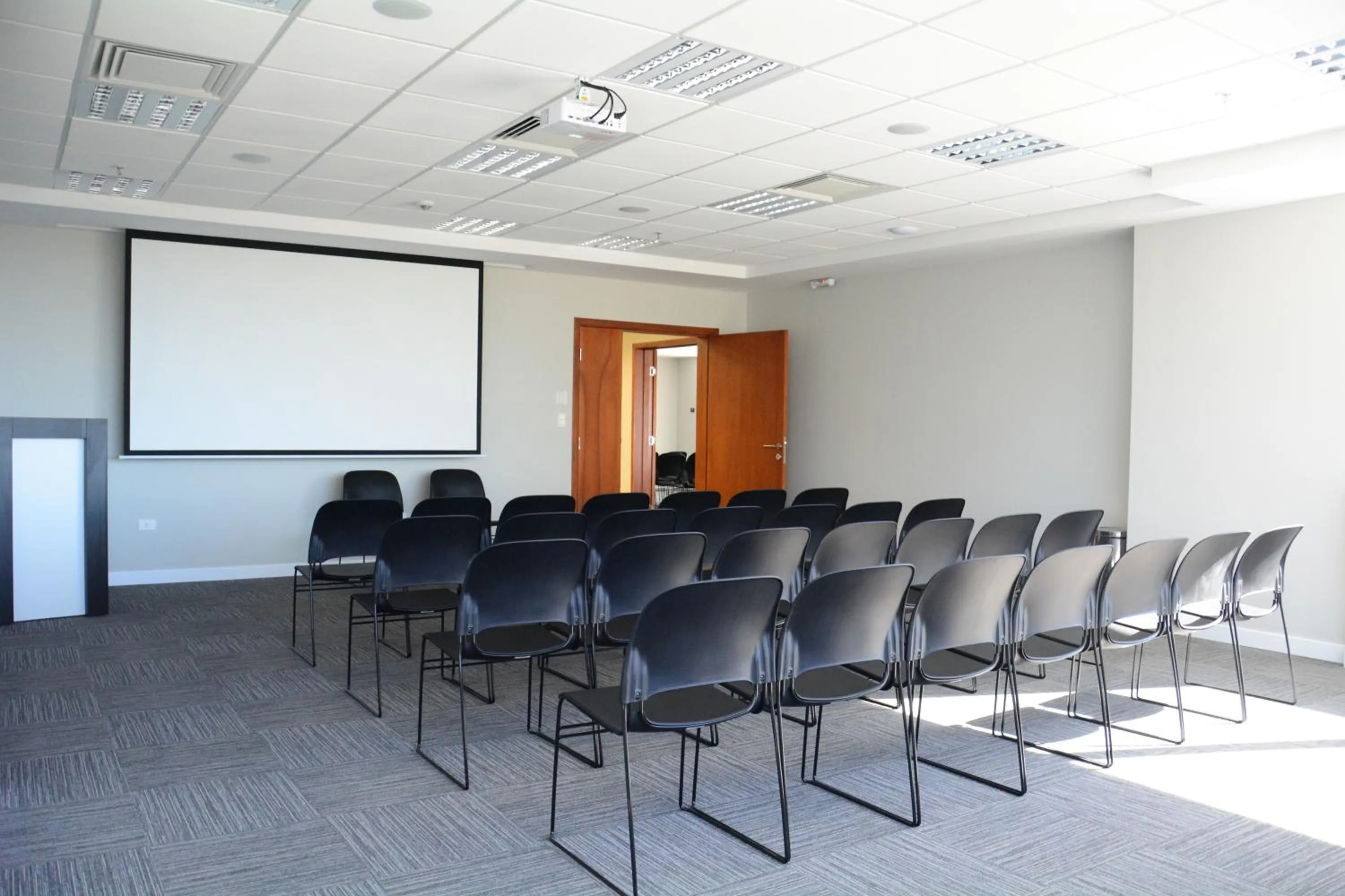Meeting/conference room in Paseo La Galería Hotel & Suites