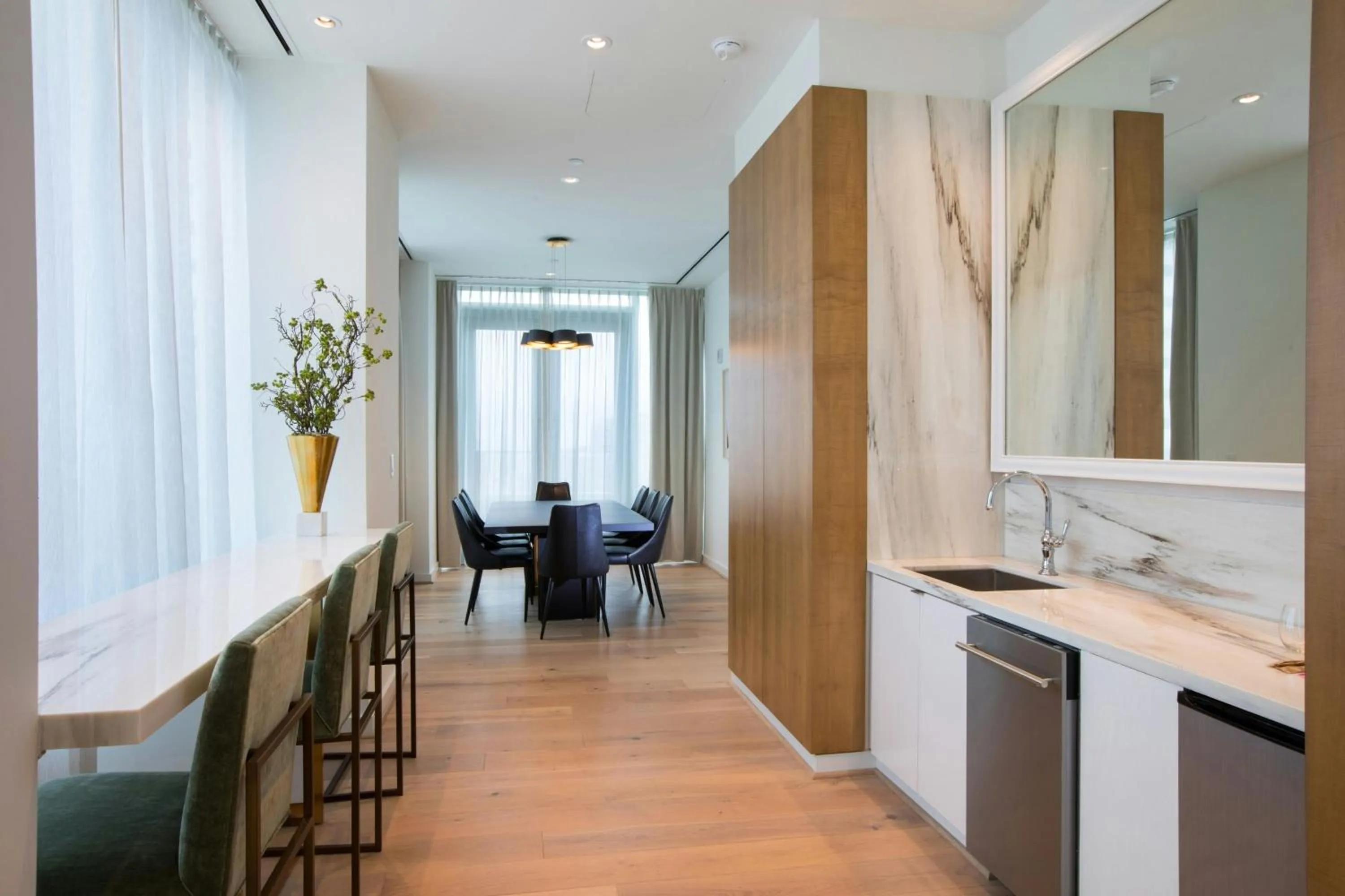 Photo of the whole room in The Laura Hotel, Houston Downtown, Autograph Collection