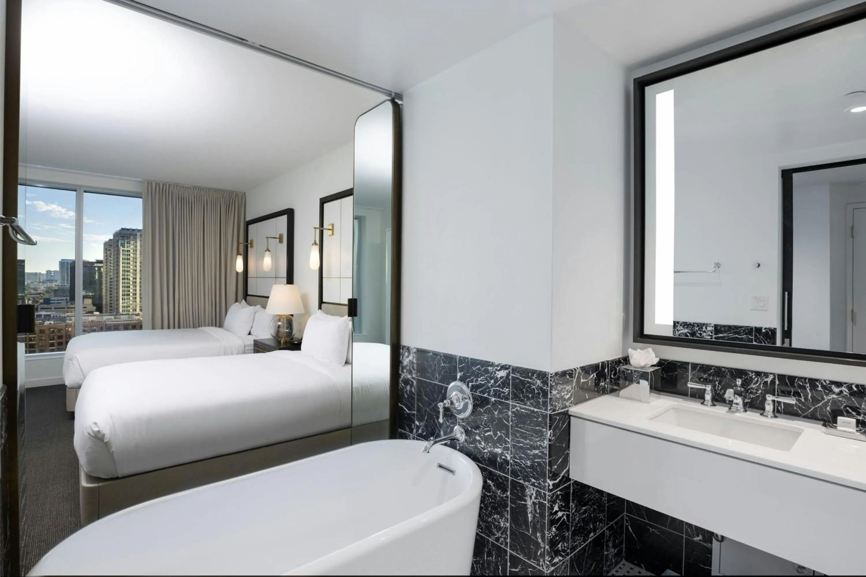 Bathroom, Bed in The Laura Hotel, Houston Downtown, Autograph Collection