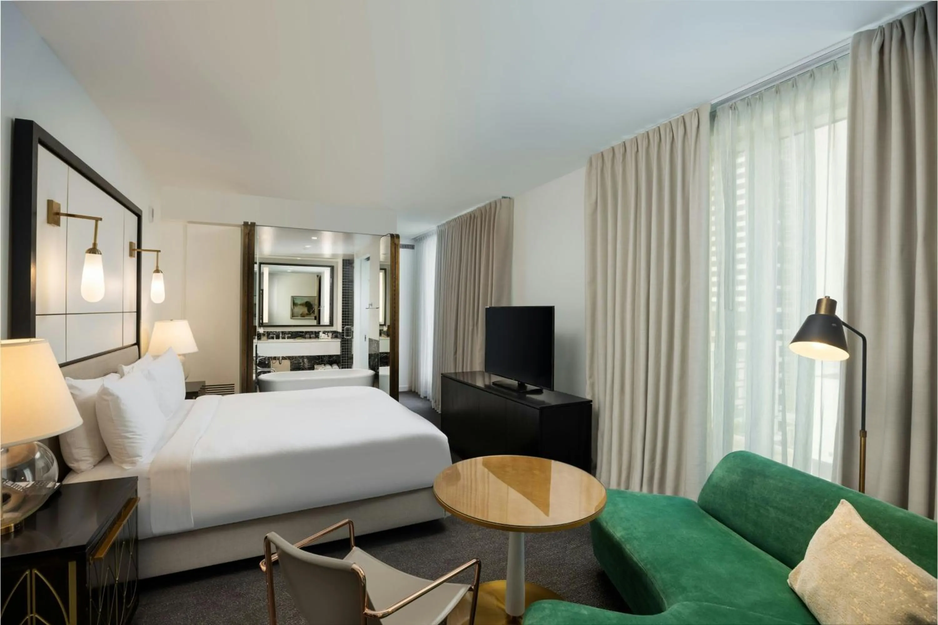 Photo of the whole room, Bed in The Laura Hotel, Houston Downtown, Autograph Collection