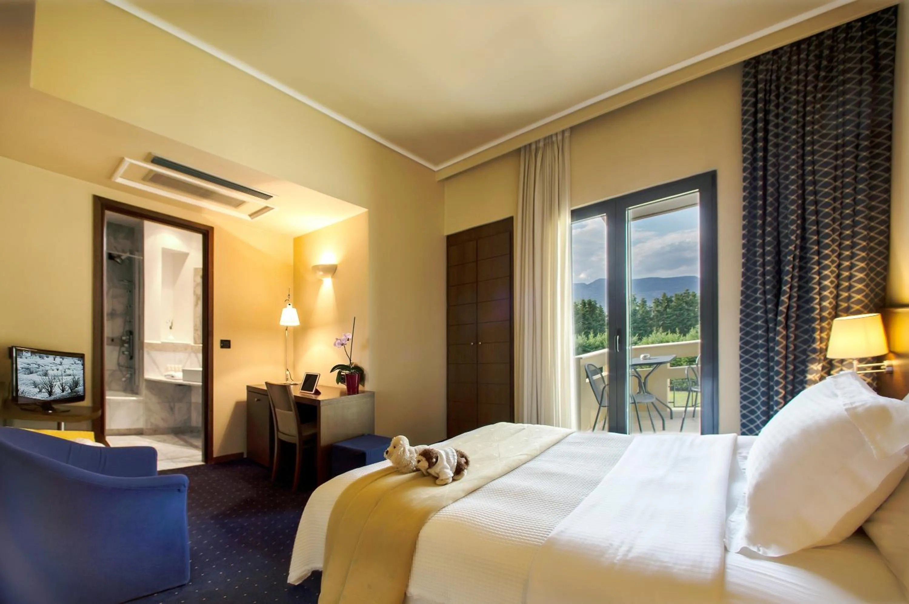 Photo of the whole room, Bed in Dekelia Hotel