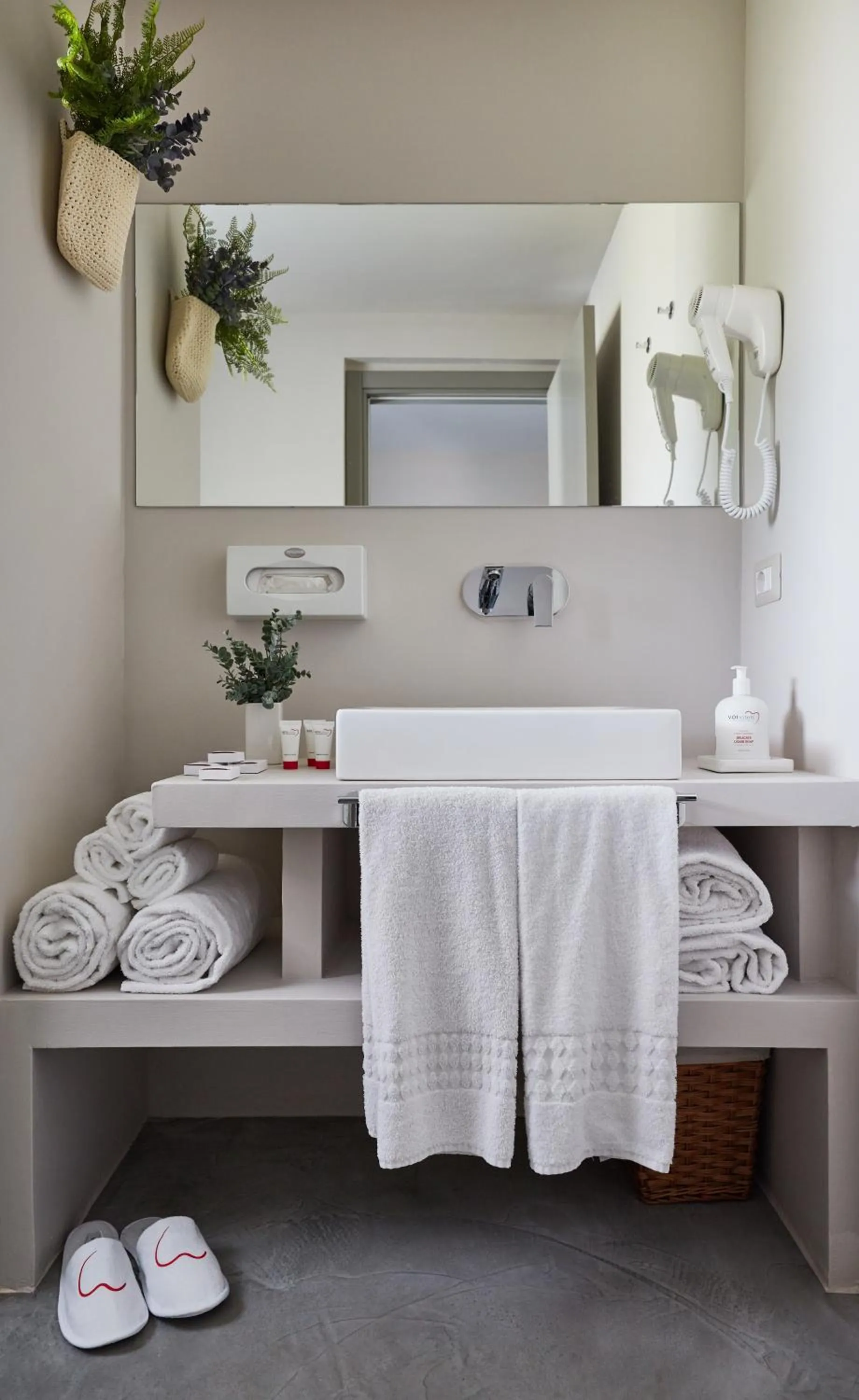 Bathroom in VOI Marsa Siclà Essentia