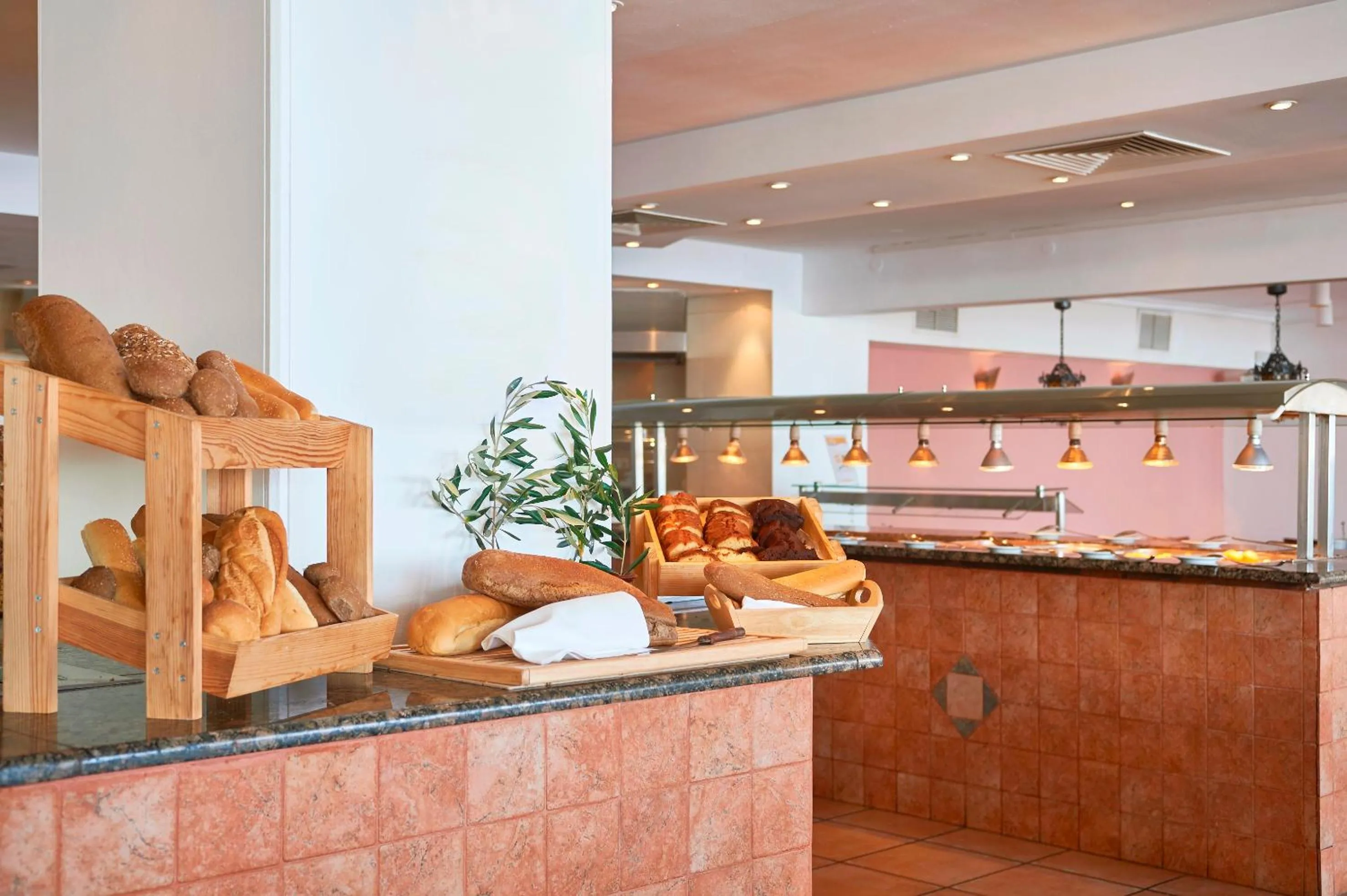 Restaurant/places to eat in Louis Ionian Sun