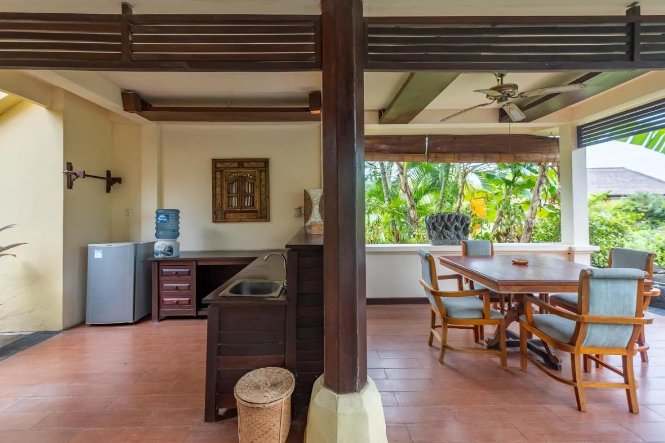Kitchen or kitchenette in Amertha Bali Villas