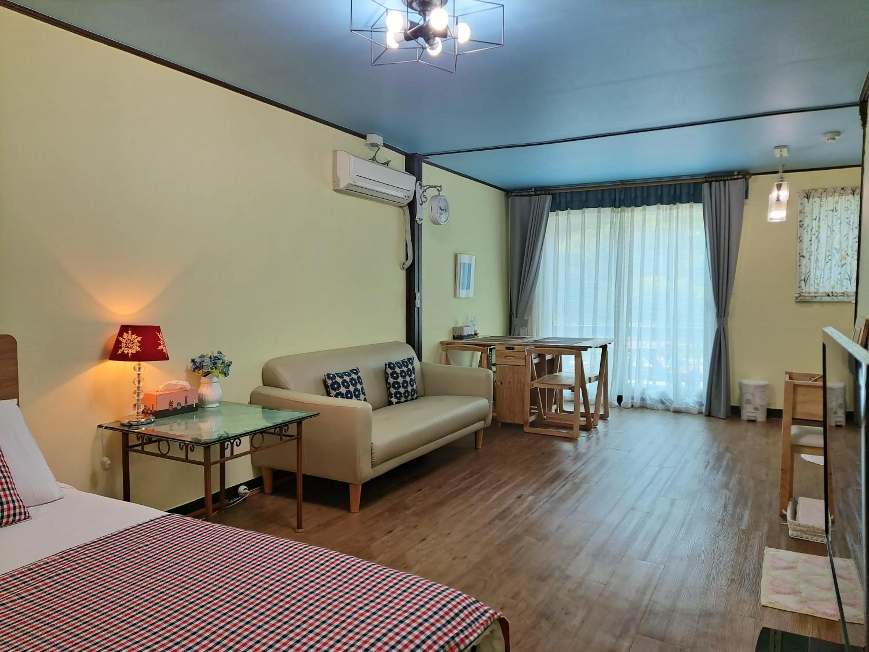 Charm Pension