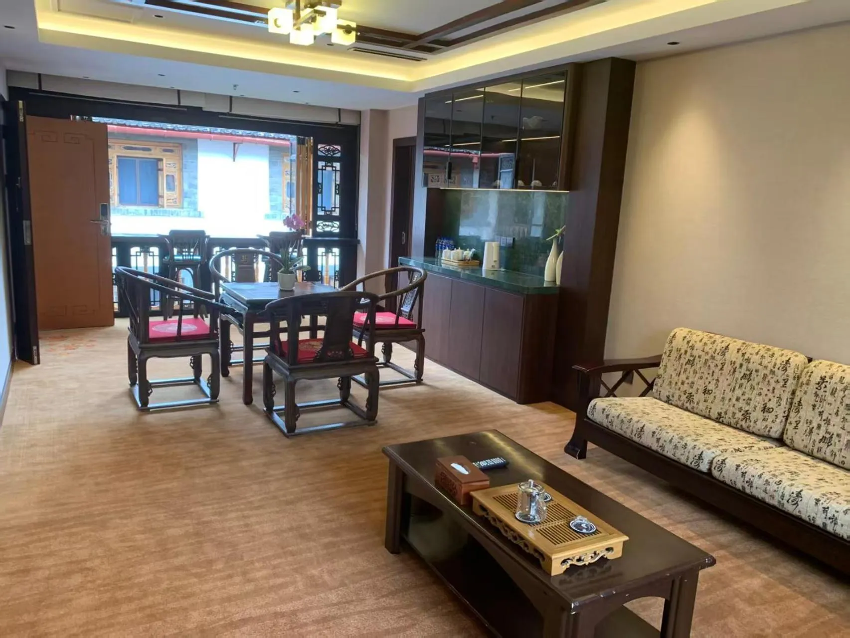 Lijiang Wangfu Hotel