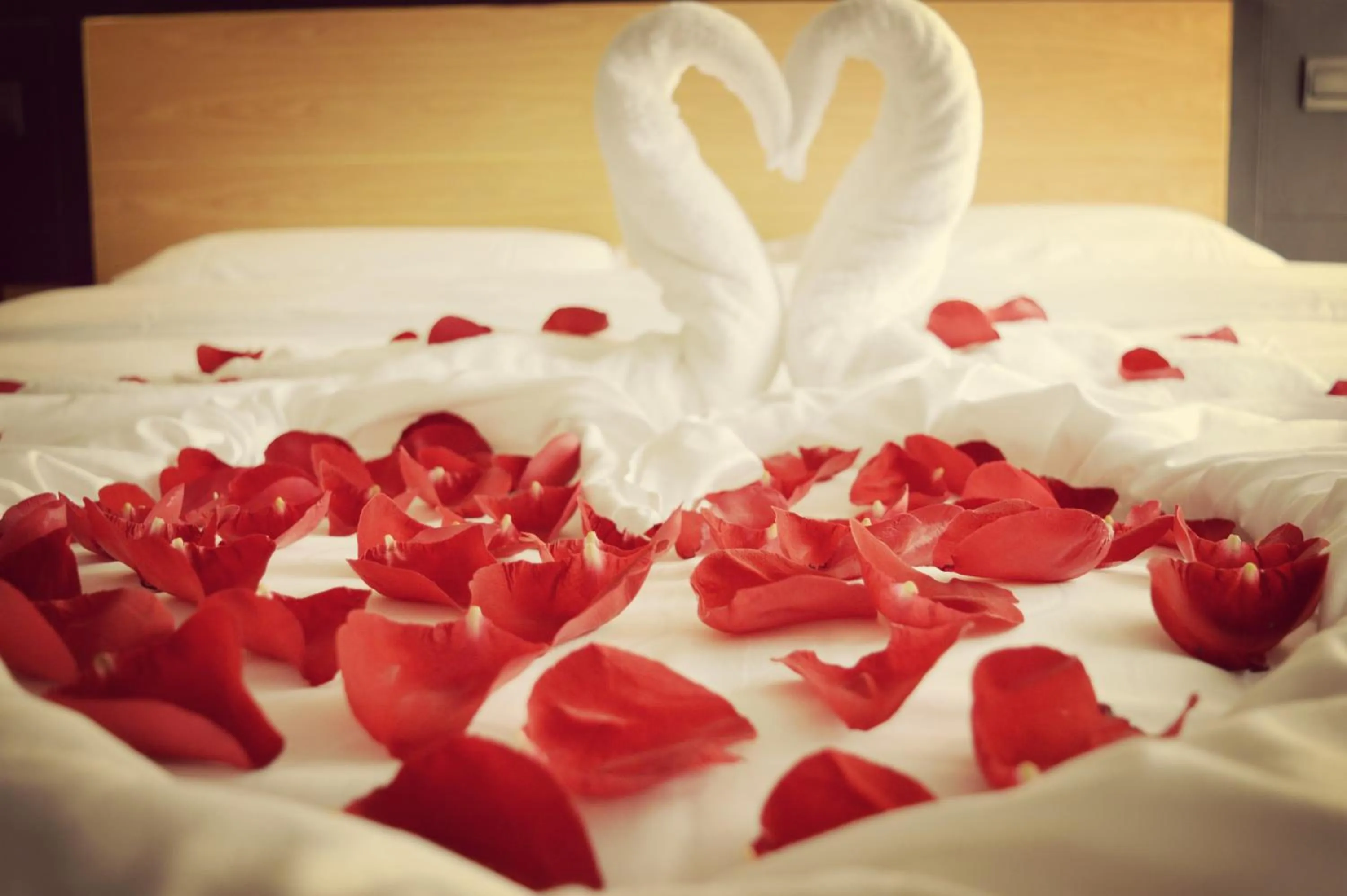 Bed in Lijiang Wangfu Hotel