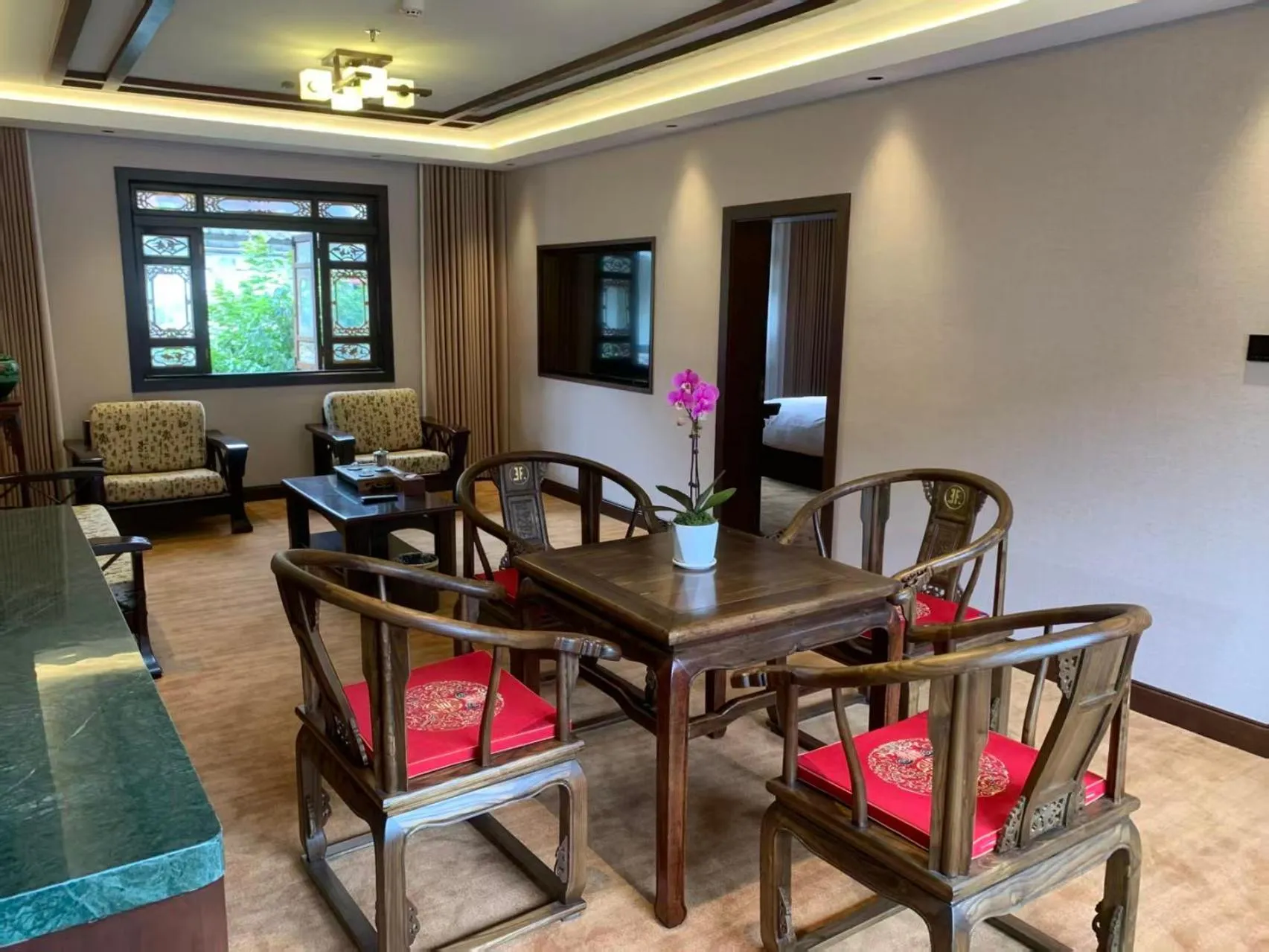 Lijiang Wangfu Hotel