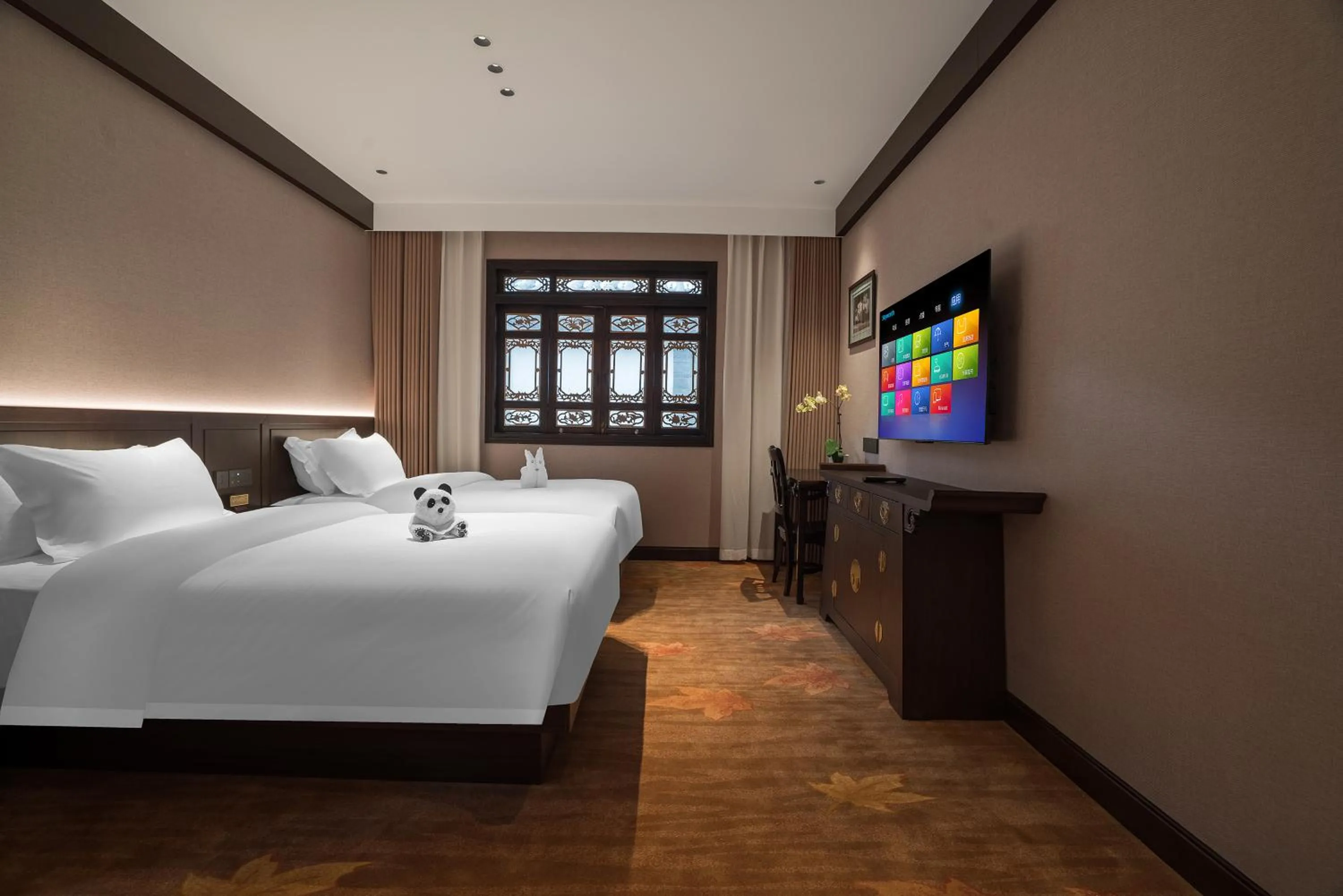 Bed in Lijiang Wangfu Hotel