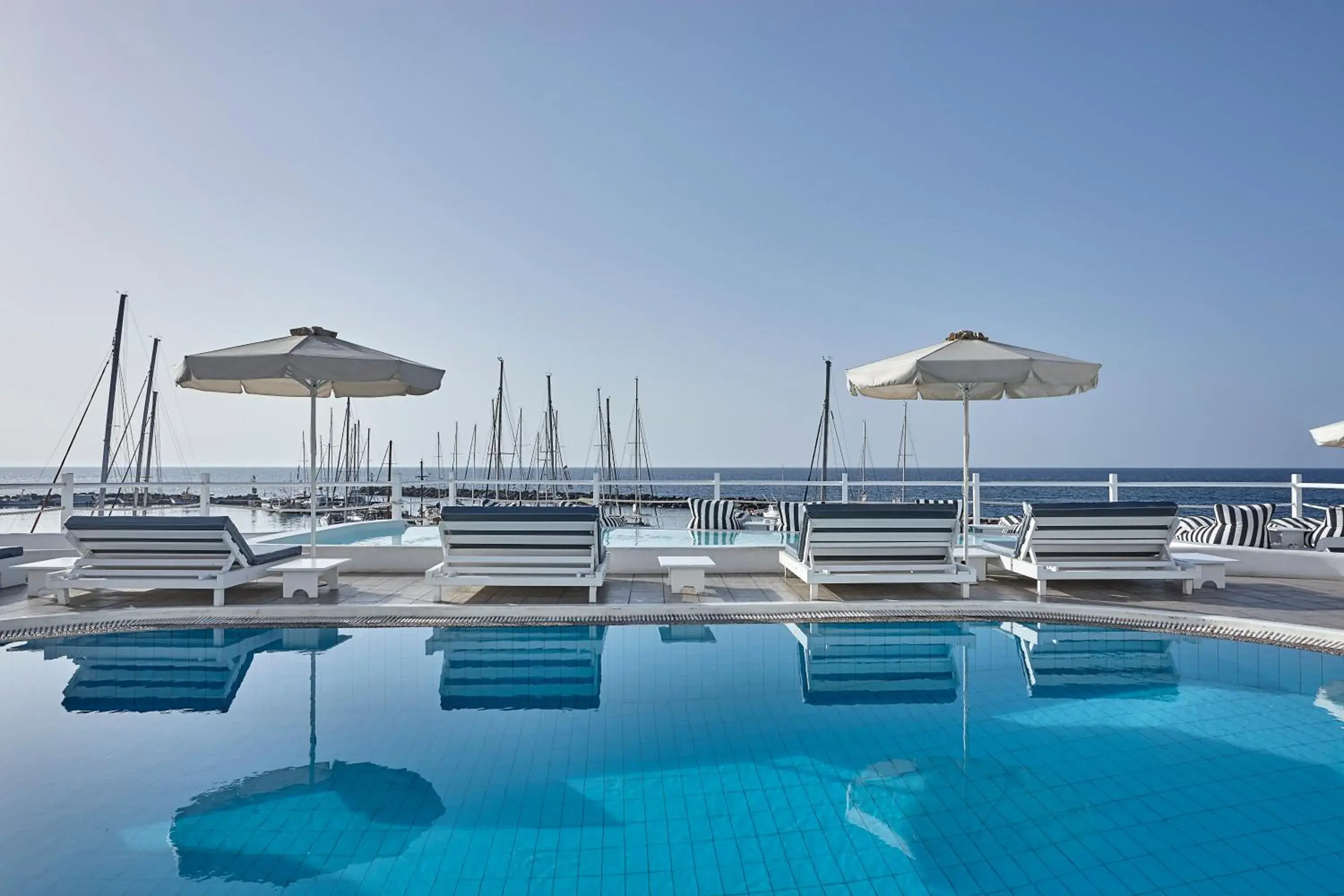 Swimming pool in Notos Therme and Spa Swimming pool in Notos Therme and Spa