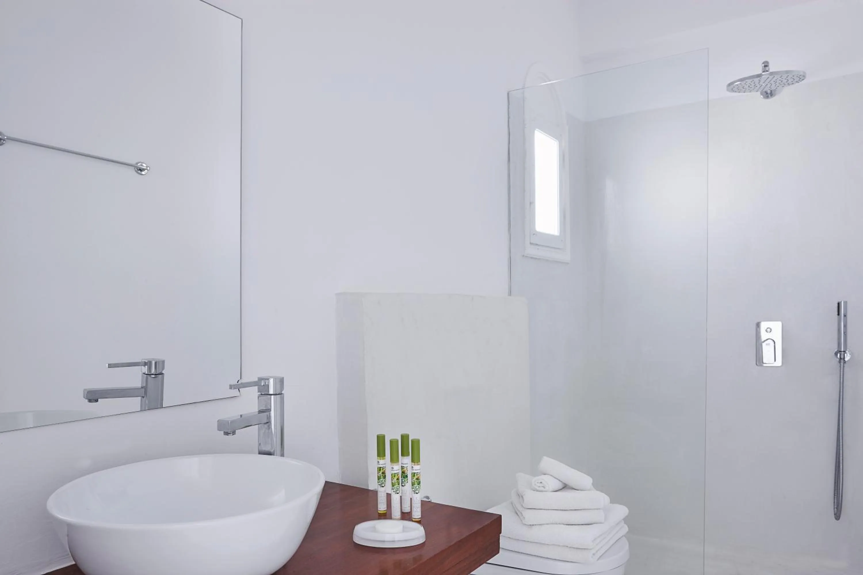 Bathroom in Notos Therme and Spa