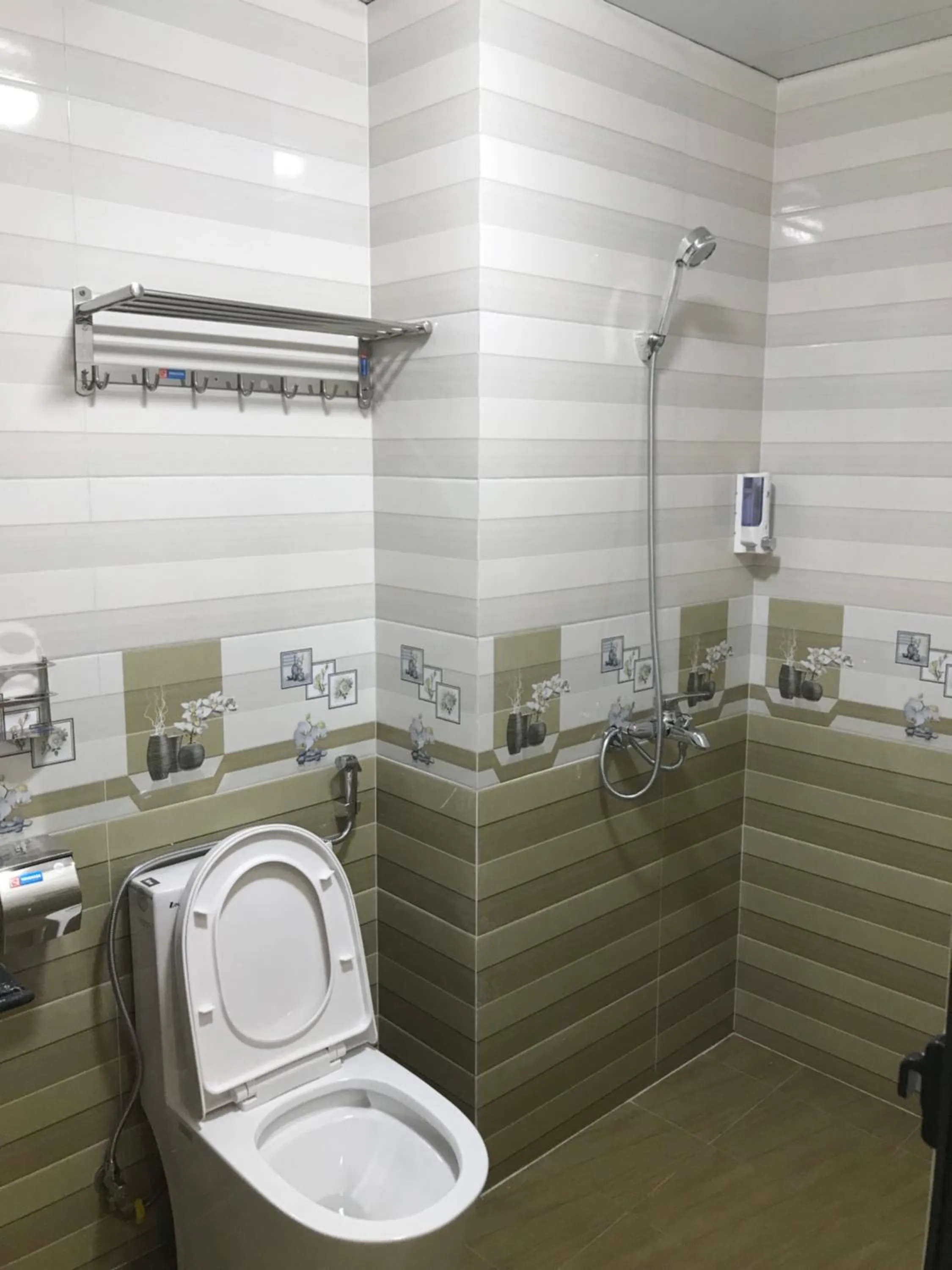 Bathroom in Sea Balcony Hotel