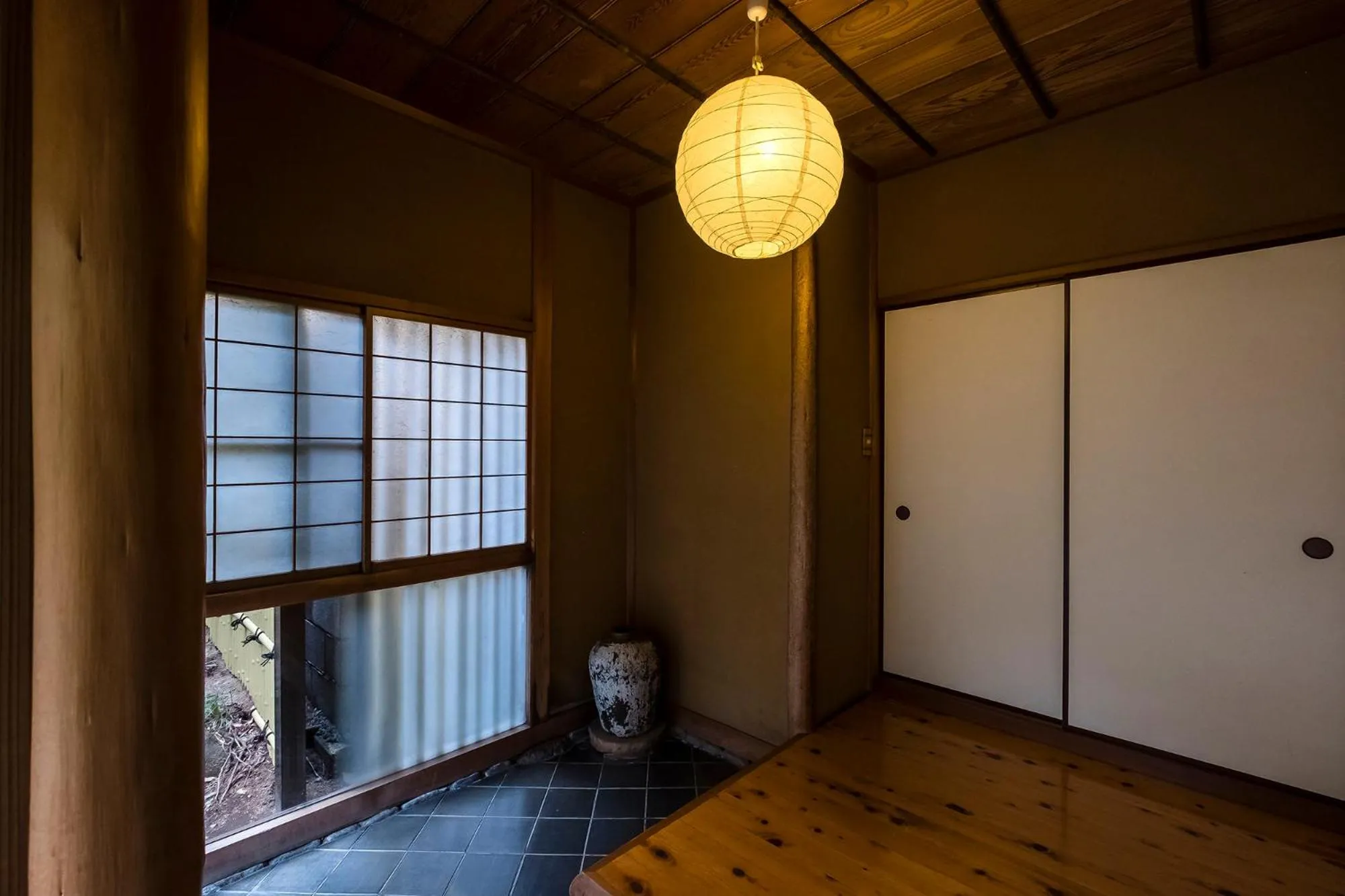 Photo of the whole room in Yamagaso