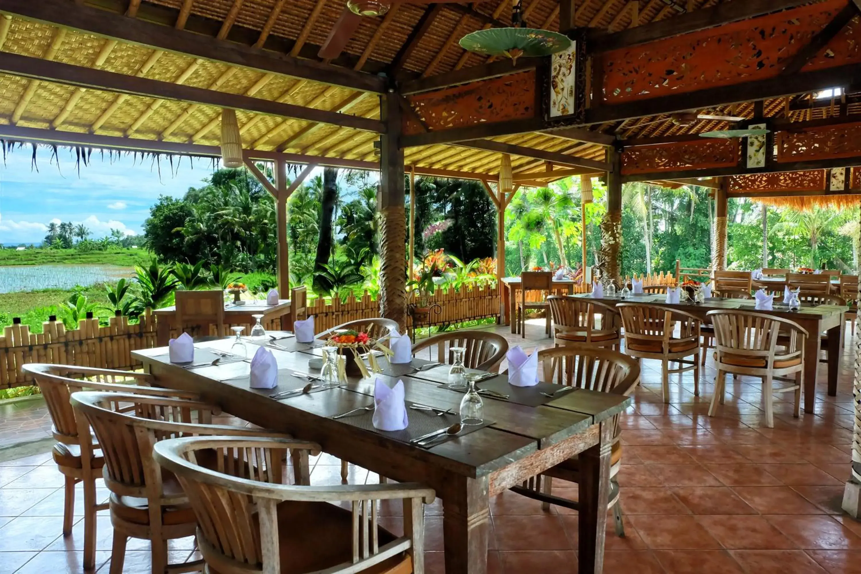 Restaurant/places to eat in Puri Taman Sari Resort Restaurant/places to eat in Puri Taman Sari Resort