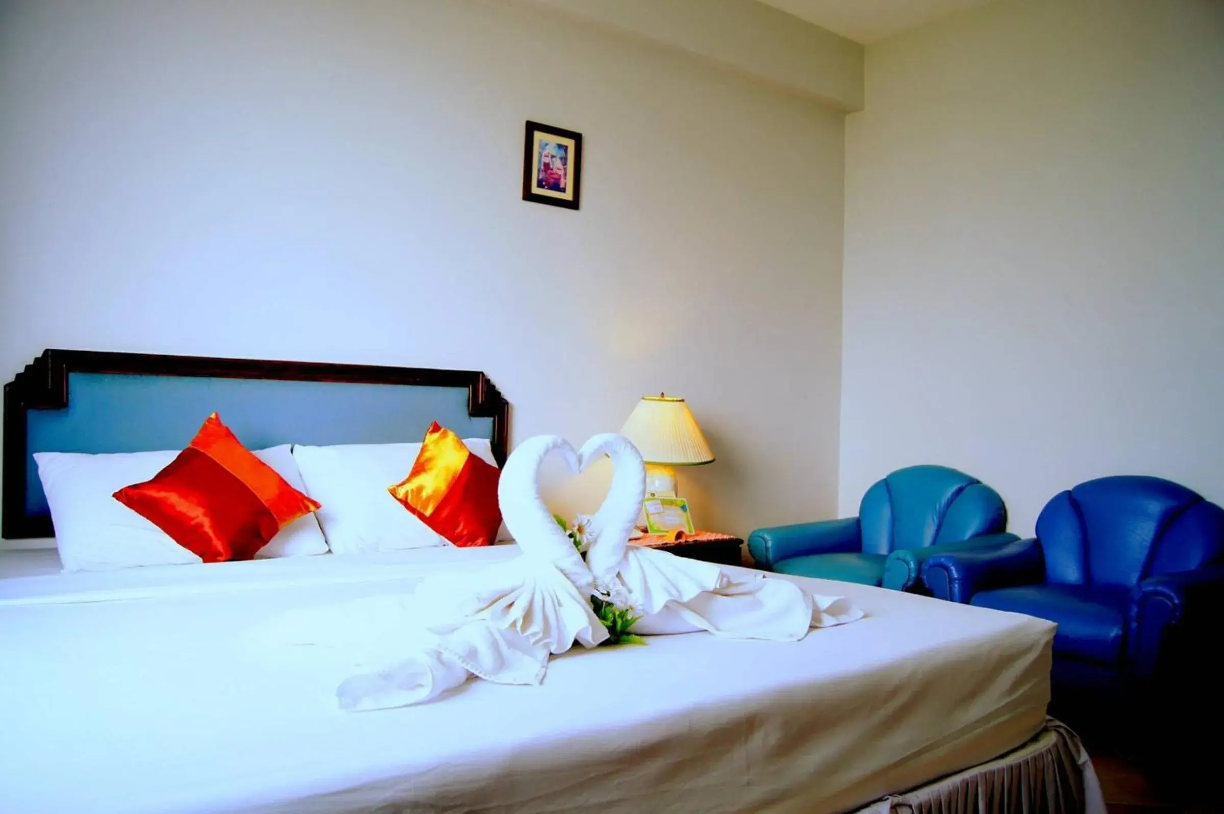 Bed in The International Hotel Chiang Mai - YMCA Bed in The International Hotel Chiang Mai - YMCA