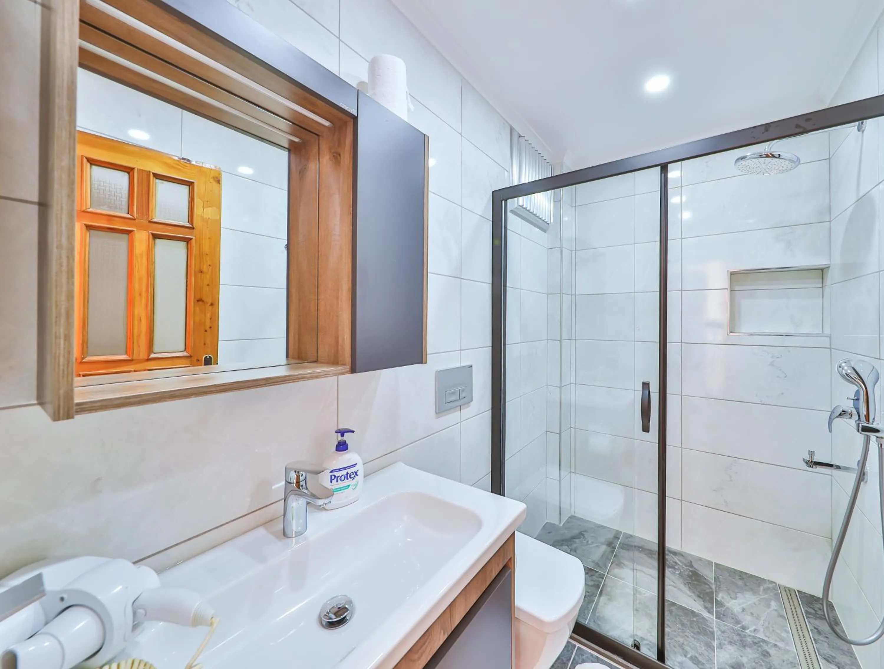 Shower in Villa Dundar - Kas Apartments