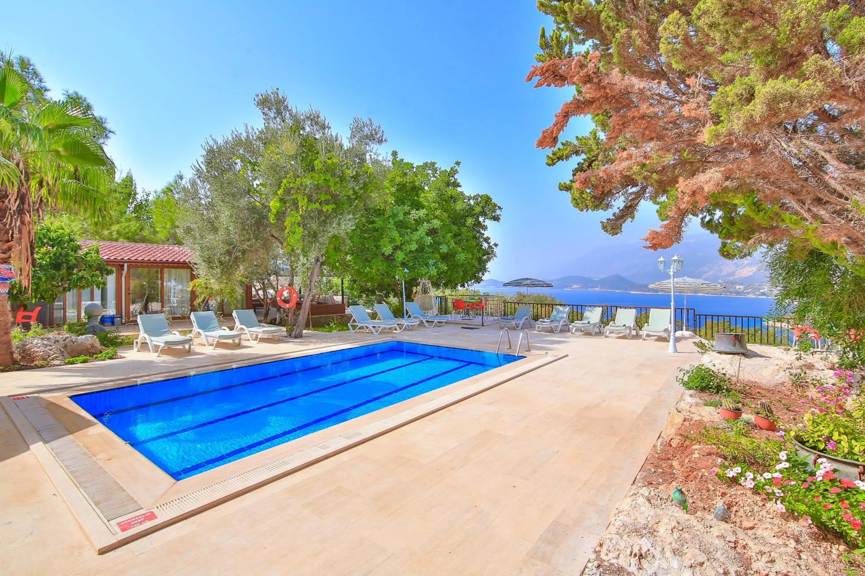 Swimming pool in Villa Dundar - Kas Apartments