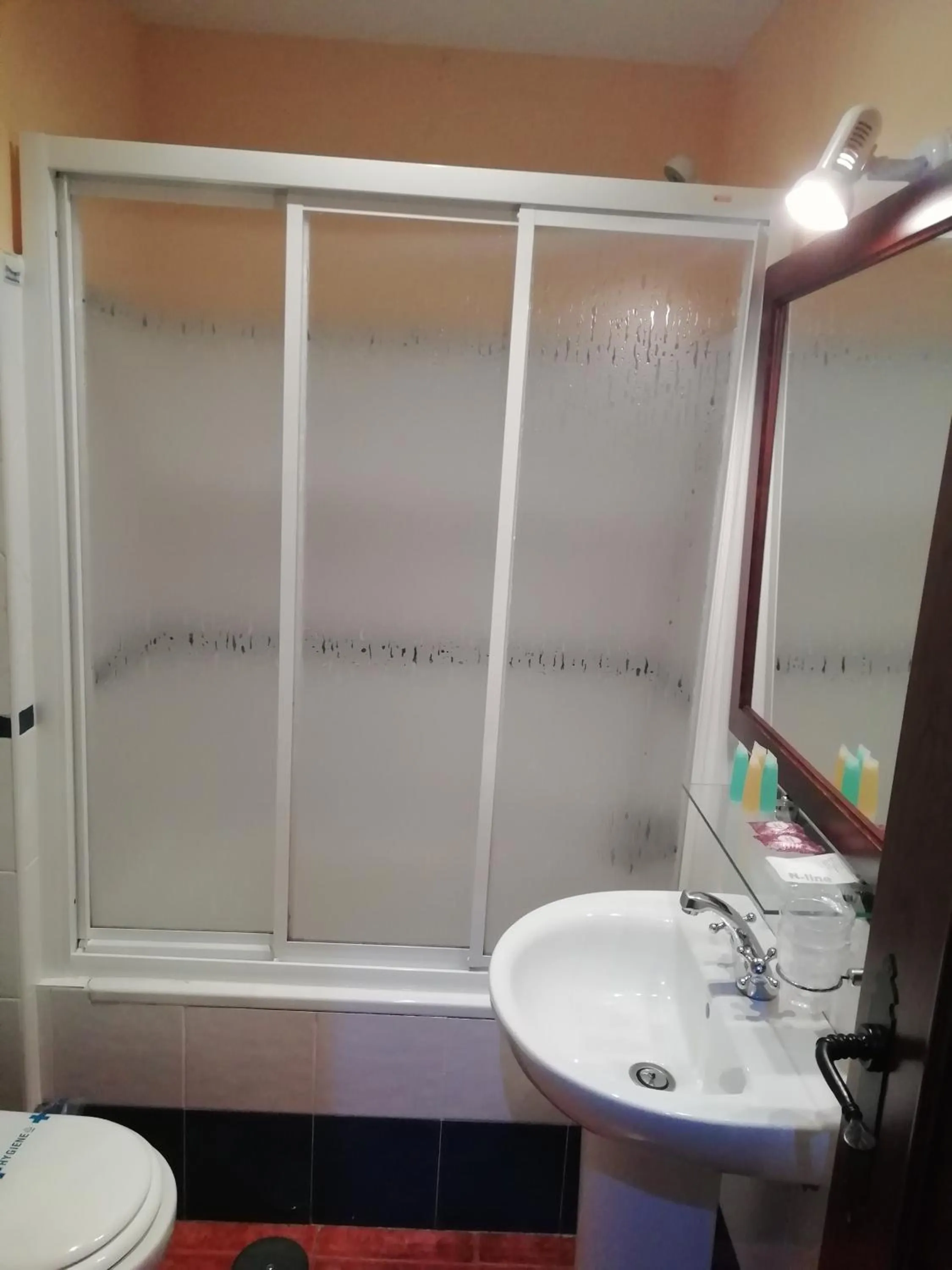 Bathroom in Hotel Montearoma