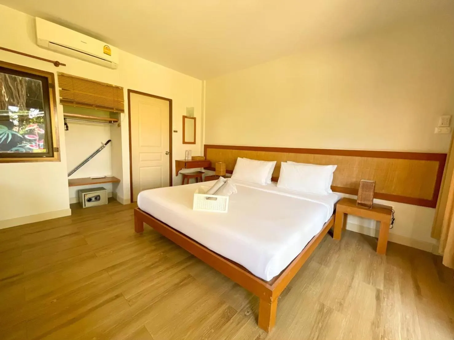 Bed in Samed Cabana Resort