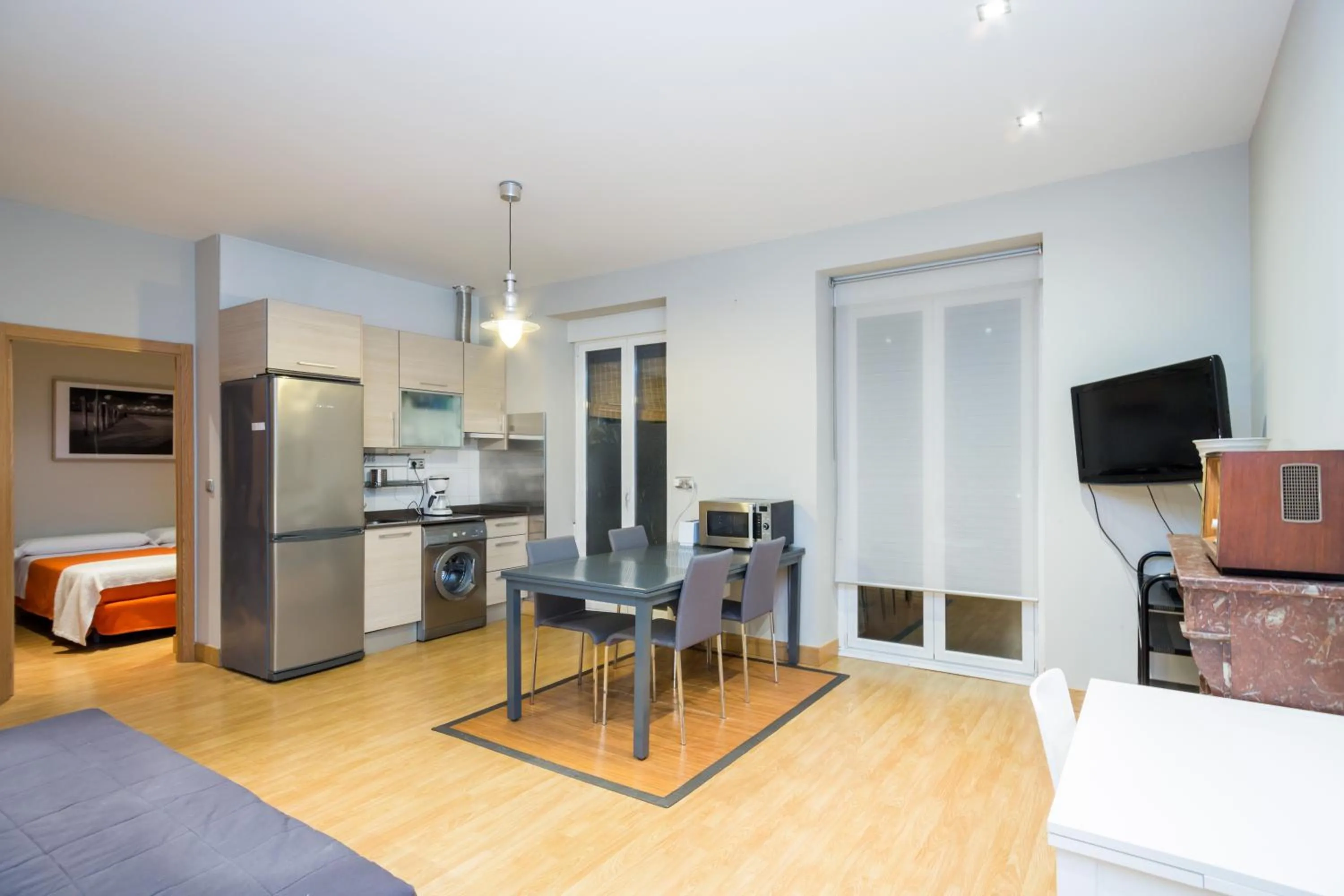Kitchen or kitchenette, Bed in Pensión Altair